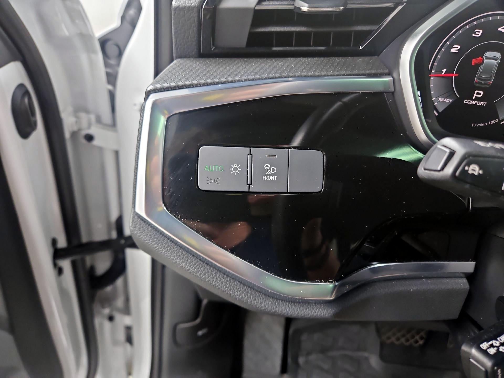 Thumbnail: 2024 Audi Q3 - 13