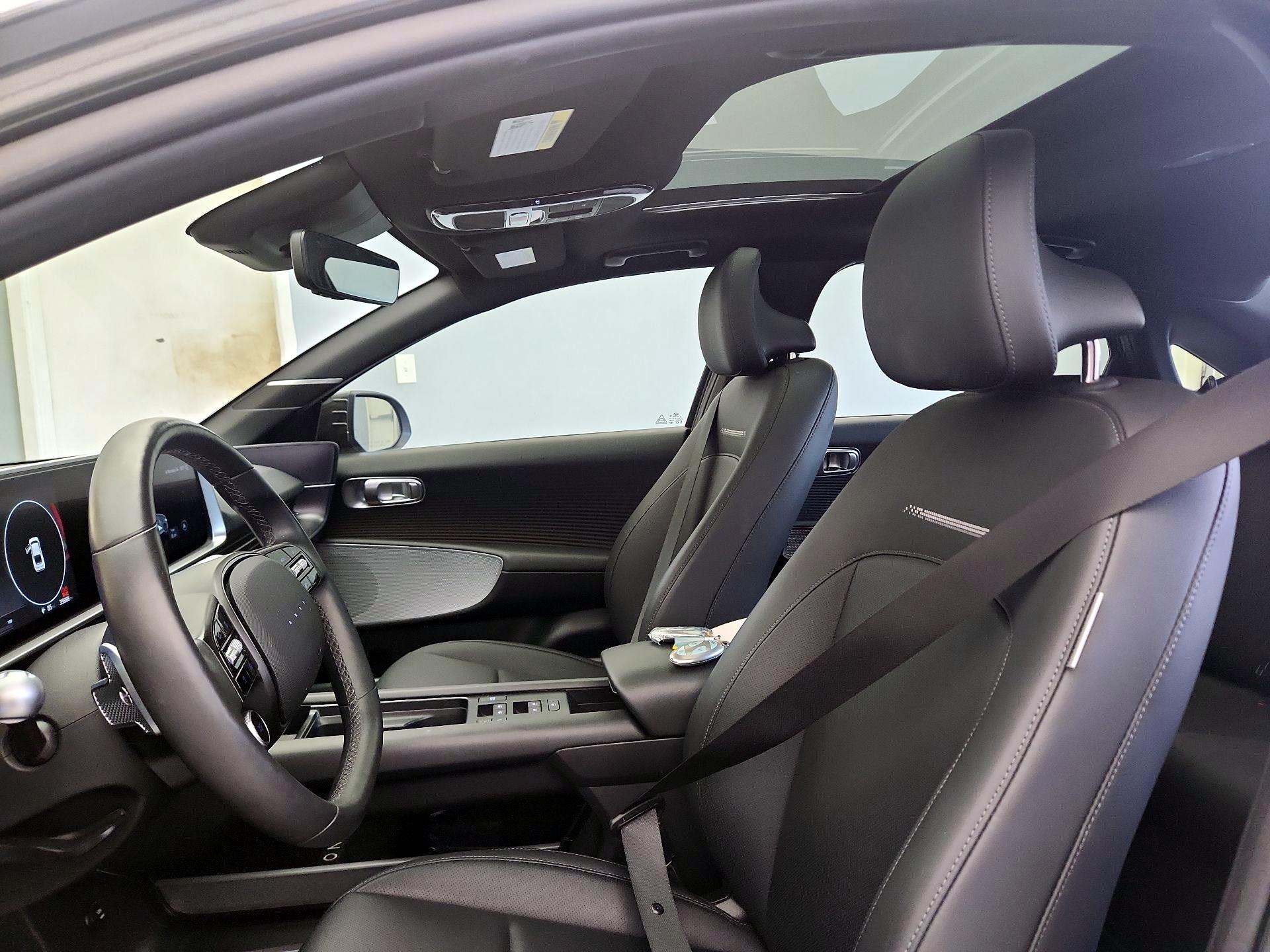 Thumbnail: 2023 Hyundai Ioniq 6 - 20