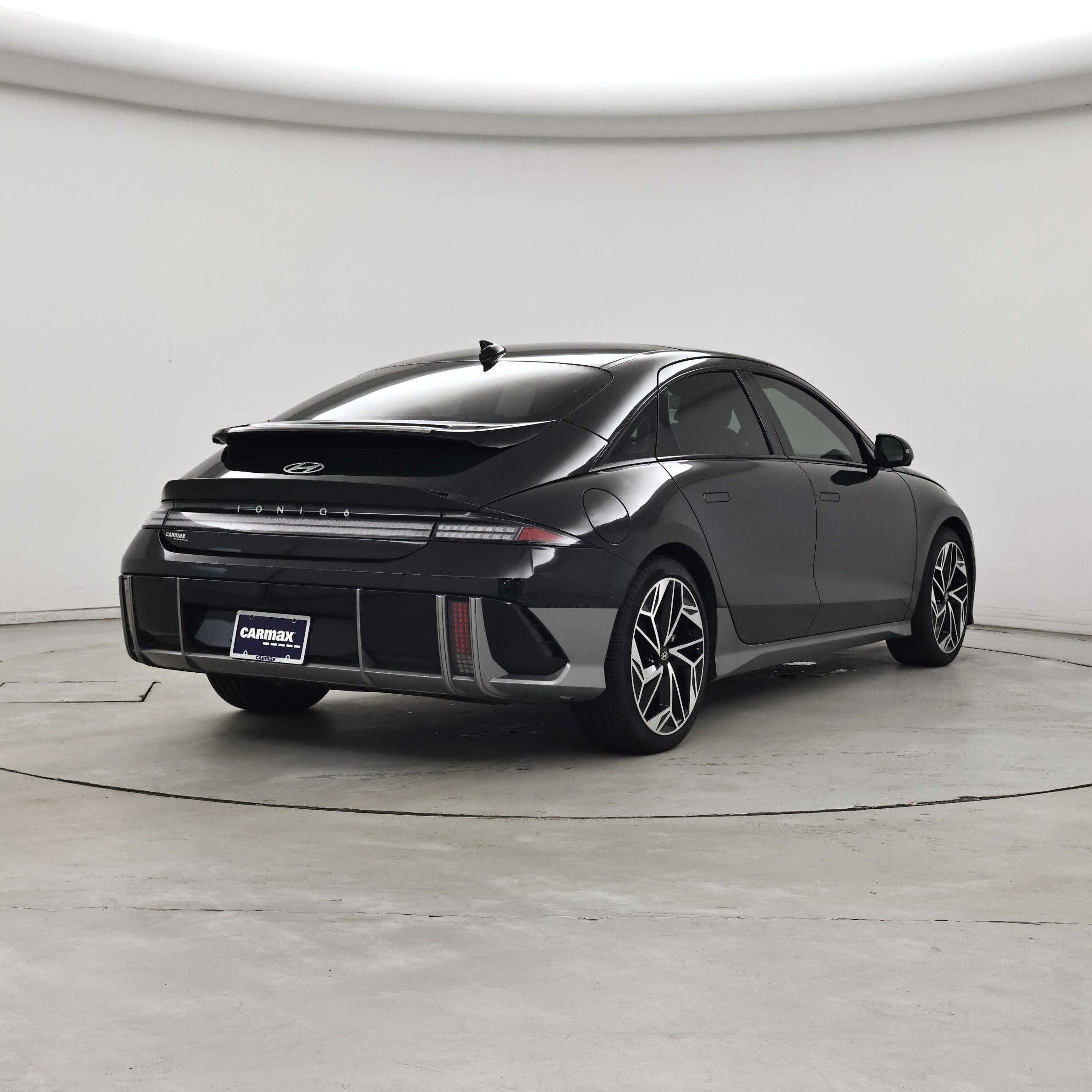 Thumbnail: 2023 Hyundai Ioniq 6 - 8