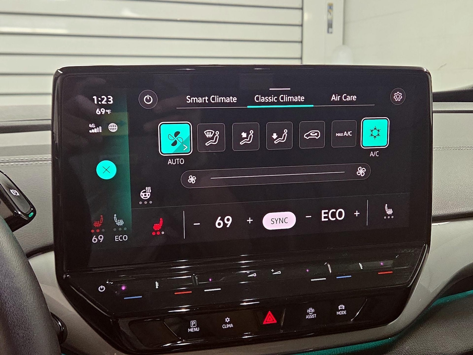 2023 Volkswagen ID.4 PRO S - Photo 18