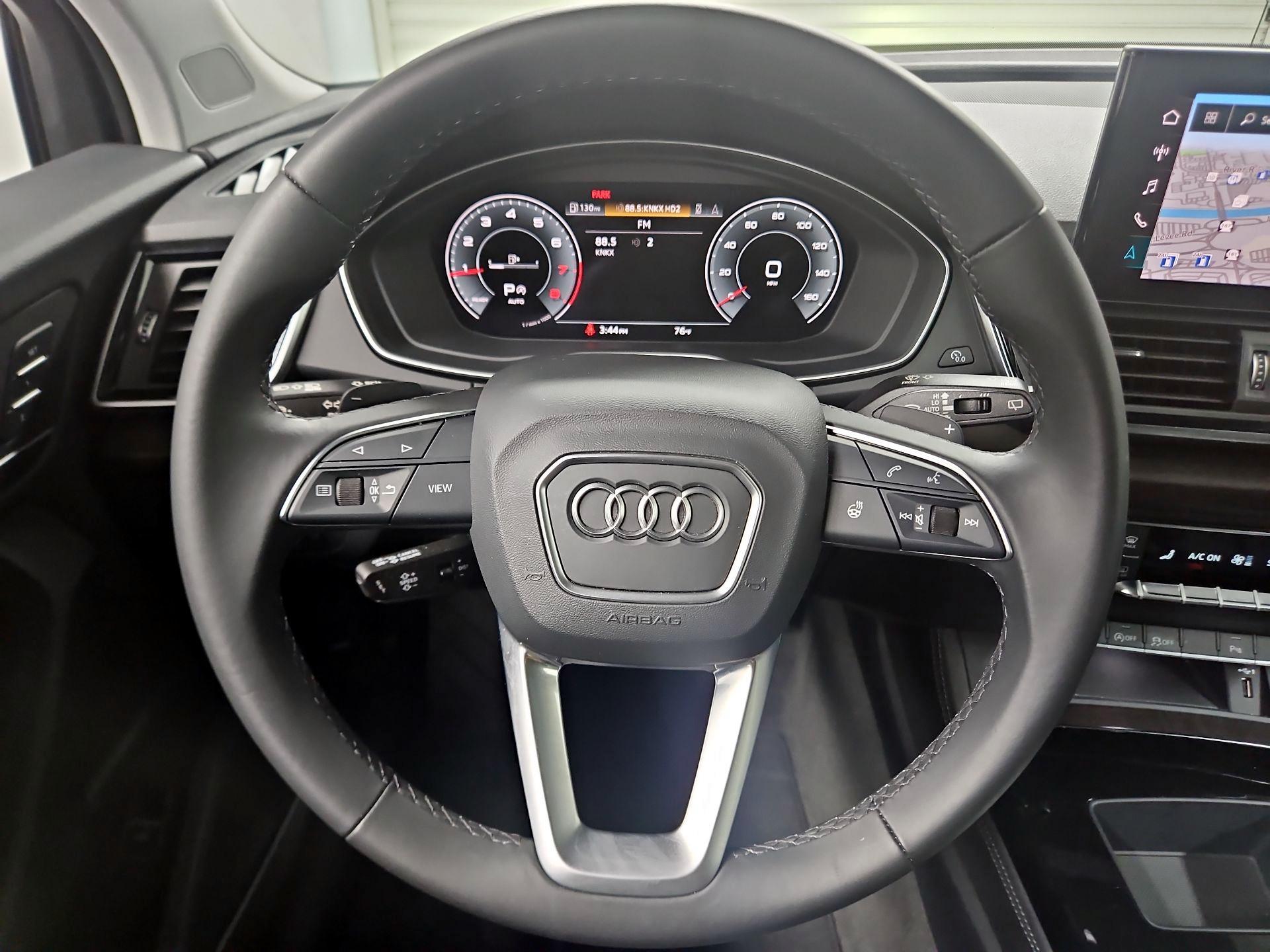 Thumbnail: 2023 Audi Q5 - 10