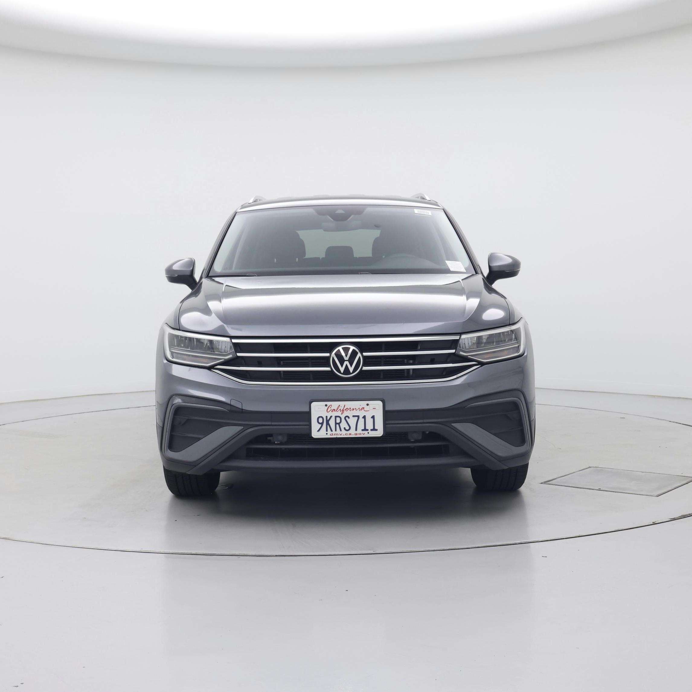 Thumbnail: 2023 Volkswagen Tiguan - 5