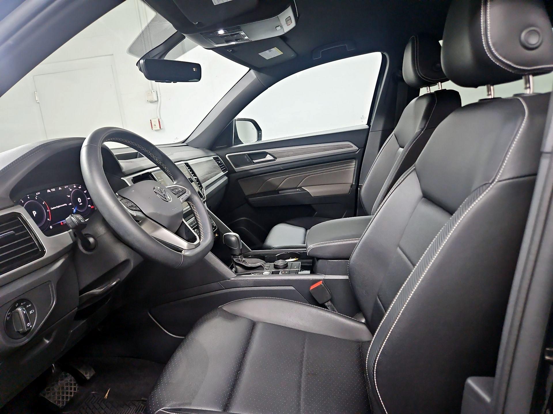 Thumbnail: 2023 Volkswagen Atlas - 11