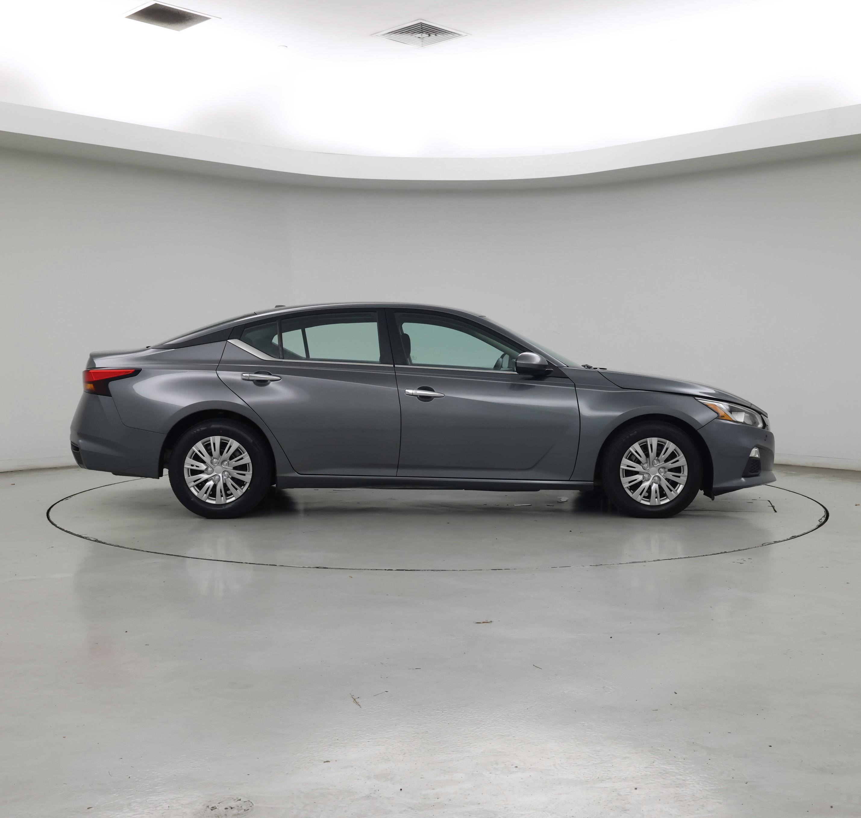 Thumbnail: 2020 Nissan Altima - 7