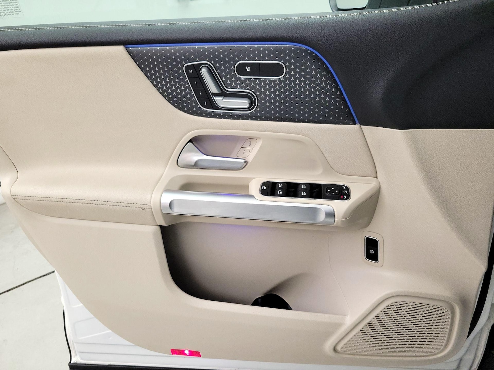 2025 Mercedes-Benz GLB Base - Photo 13