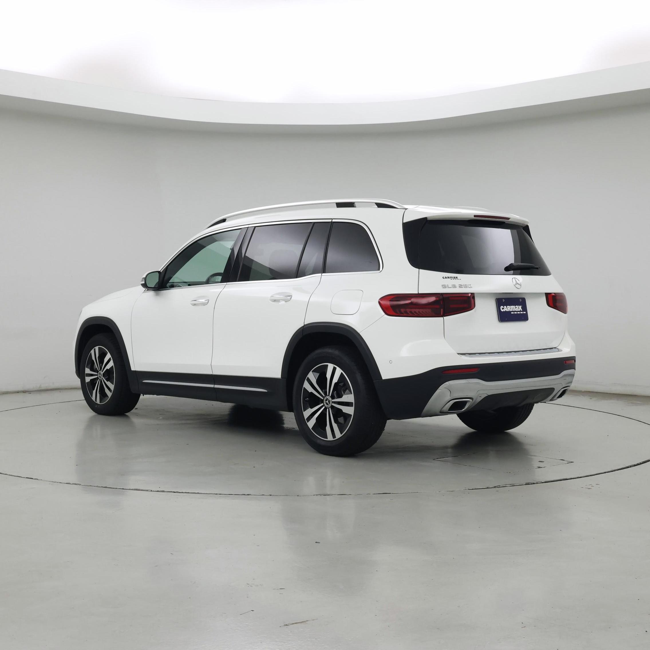 Thumbnail: 2025 Mercedes-Benz GLB - 2