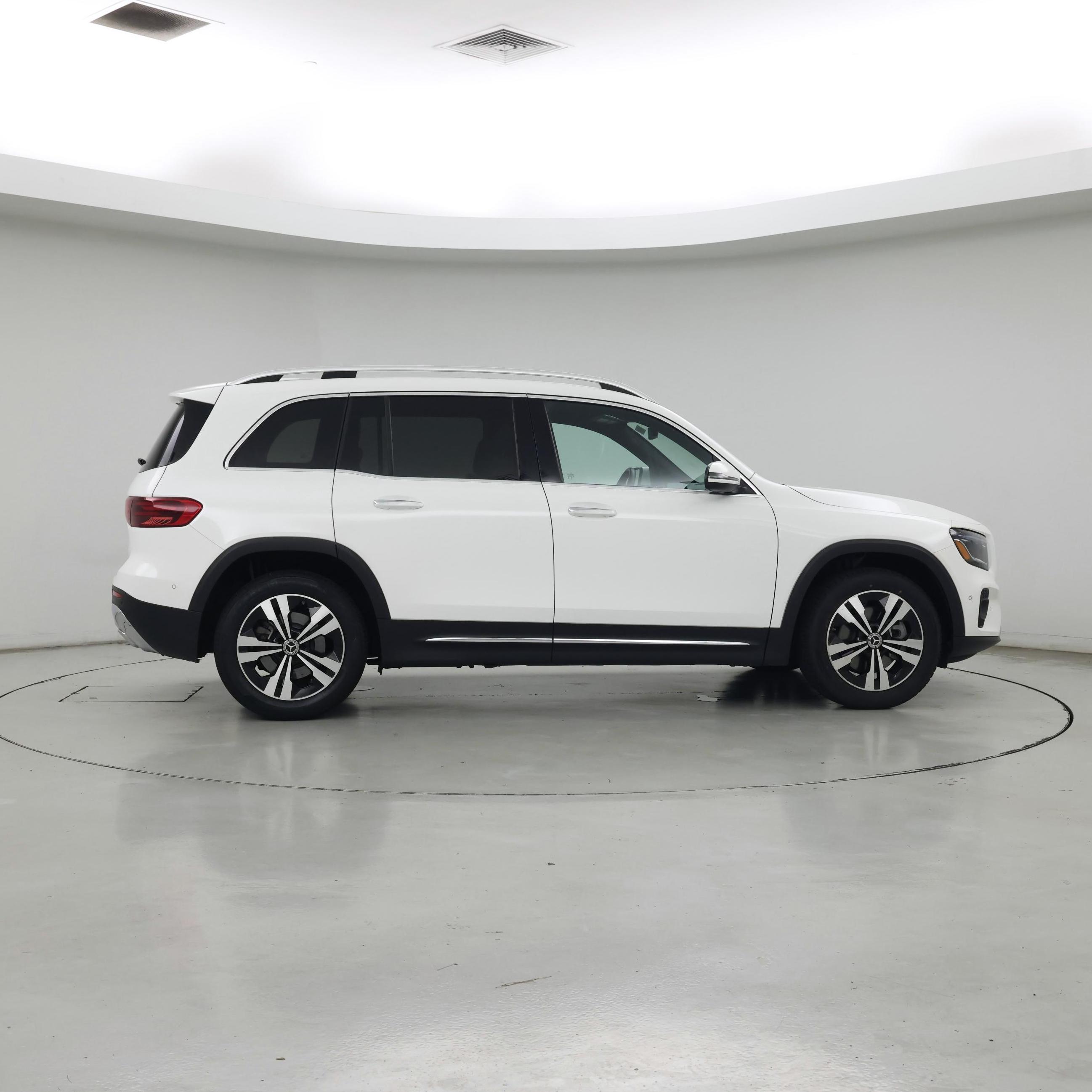 Thumbnail: 2025 Mercedes-Benz GLB - 7