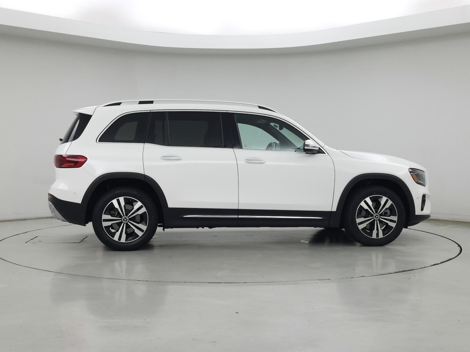 2025 Mercedes-Benz GLB Base - Photo 8