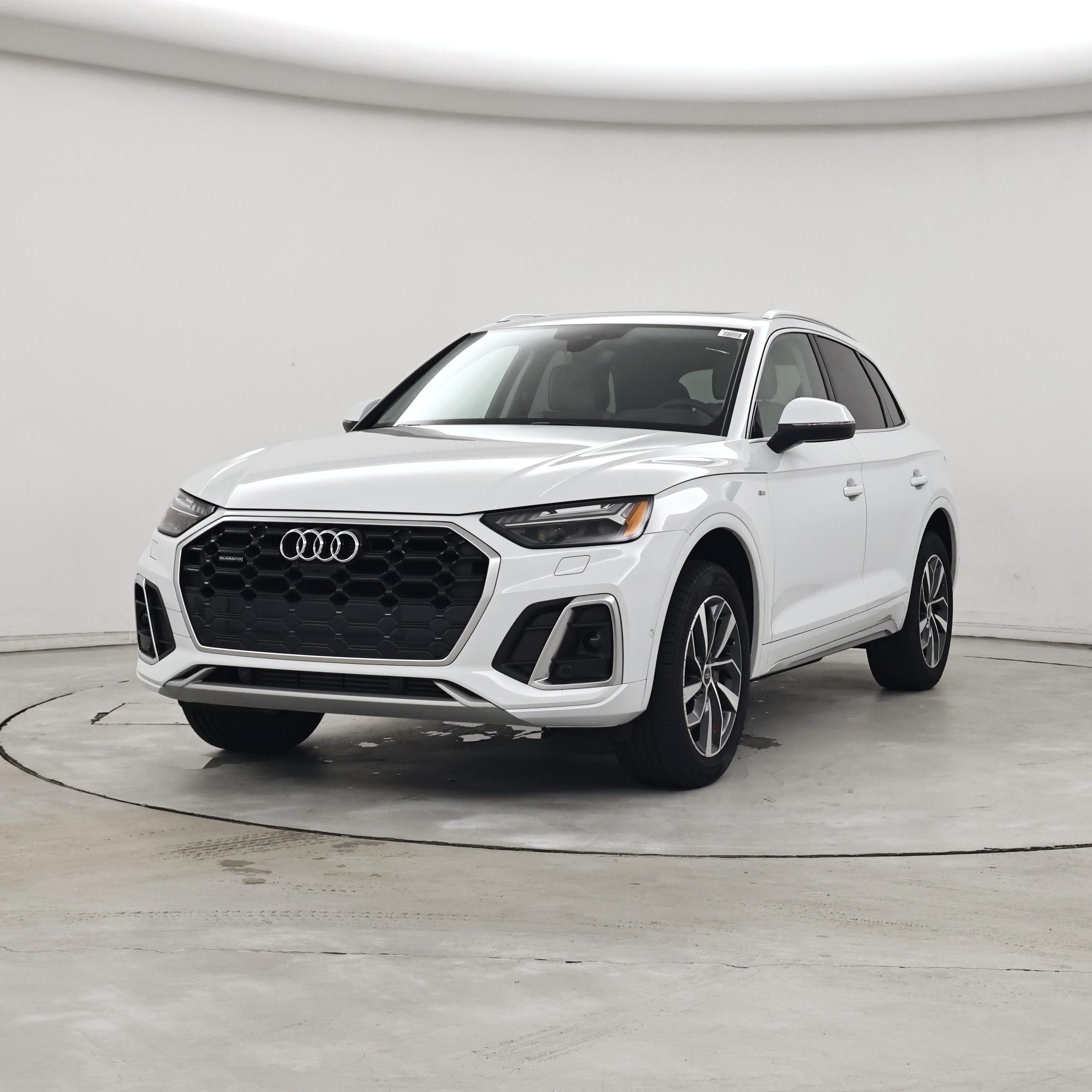 Thumbnail: 2023 Audi Q5 - 4