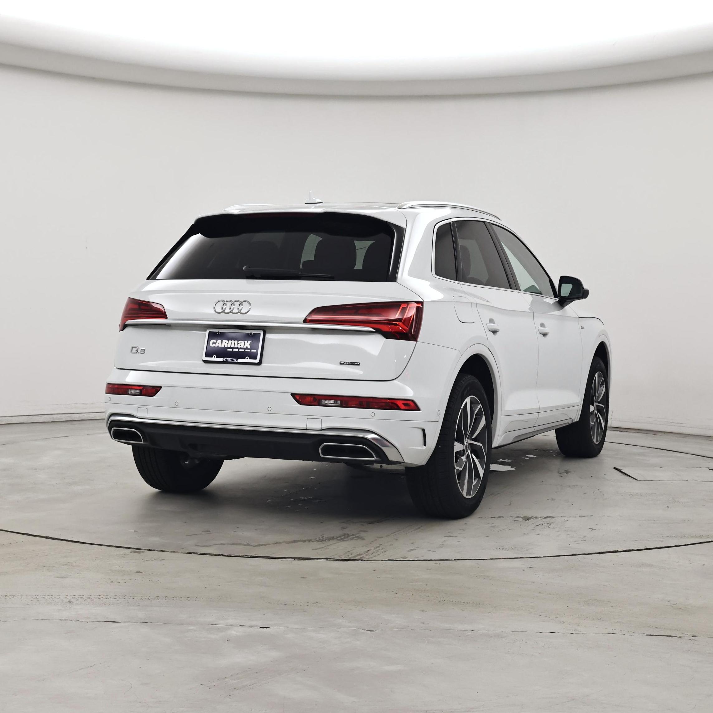 Thumbnail: 2023 Audi Q5 - 8