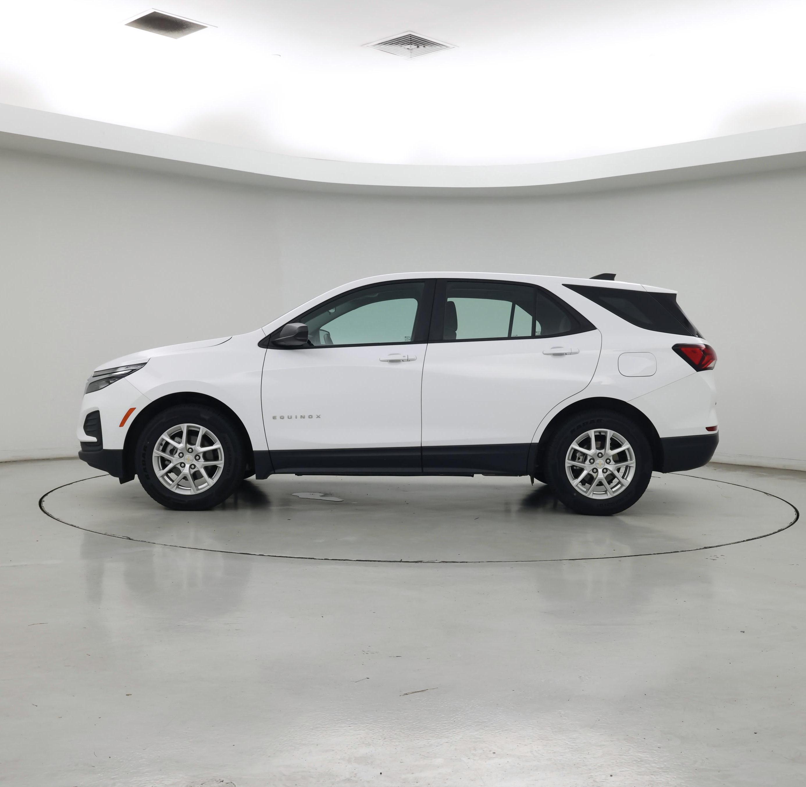 Thumbnail: 2023 Chevrolet Equinox - 3