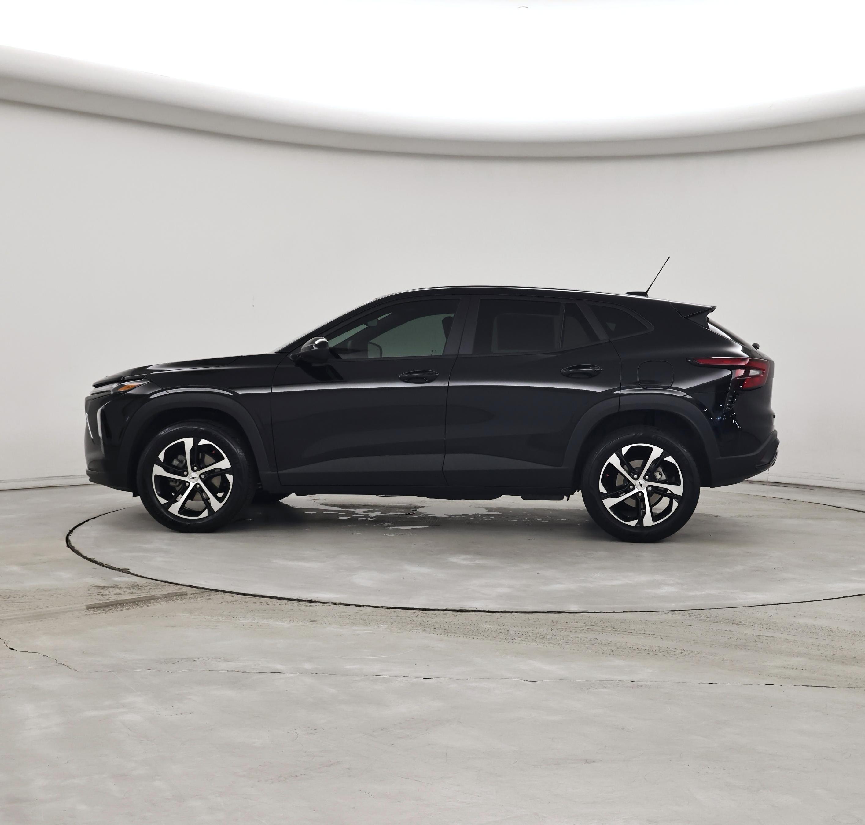 Thumbnail: 2025 Chevrolet Trax - 3