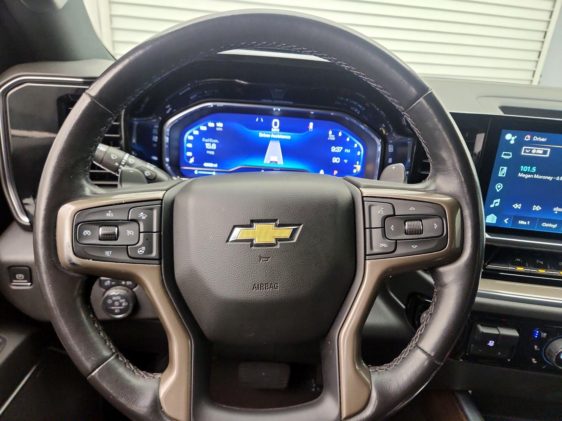 Thumbnail: 2022 Chevrolet Silverado 1500 - 10