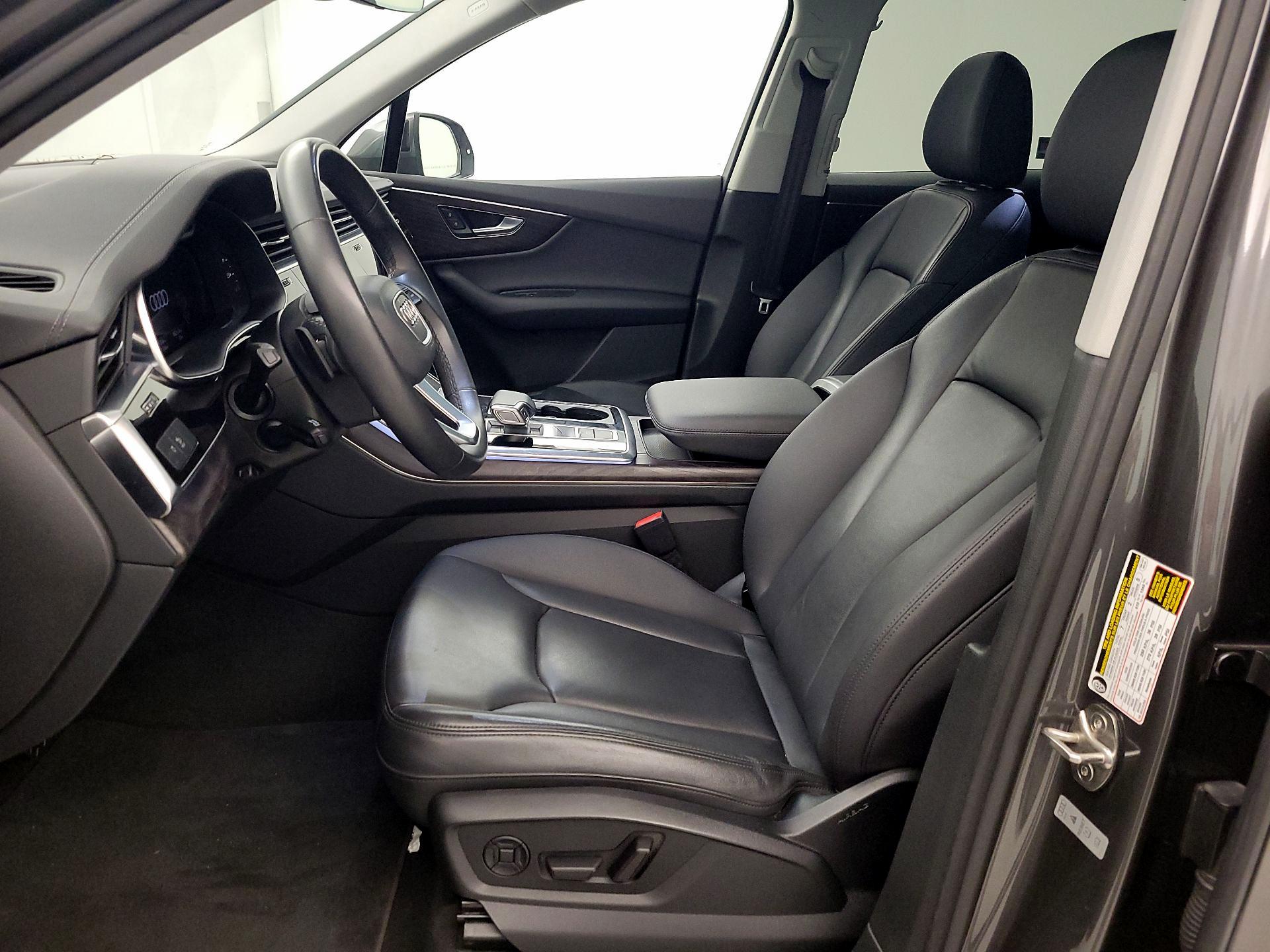 Thumbnail: 2023 Audi Q7 - 11