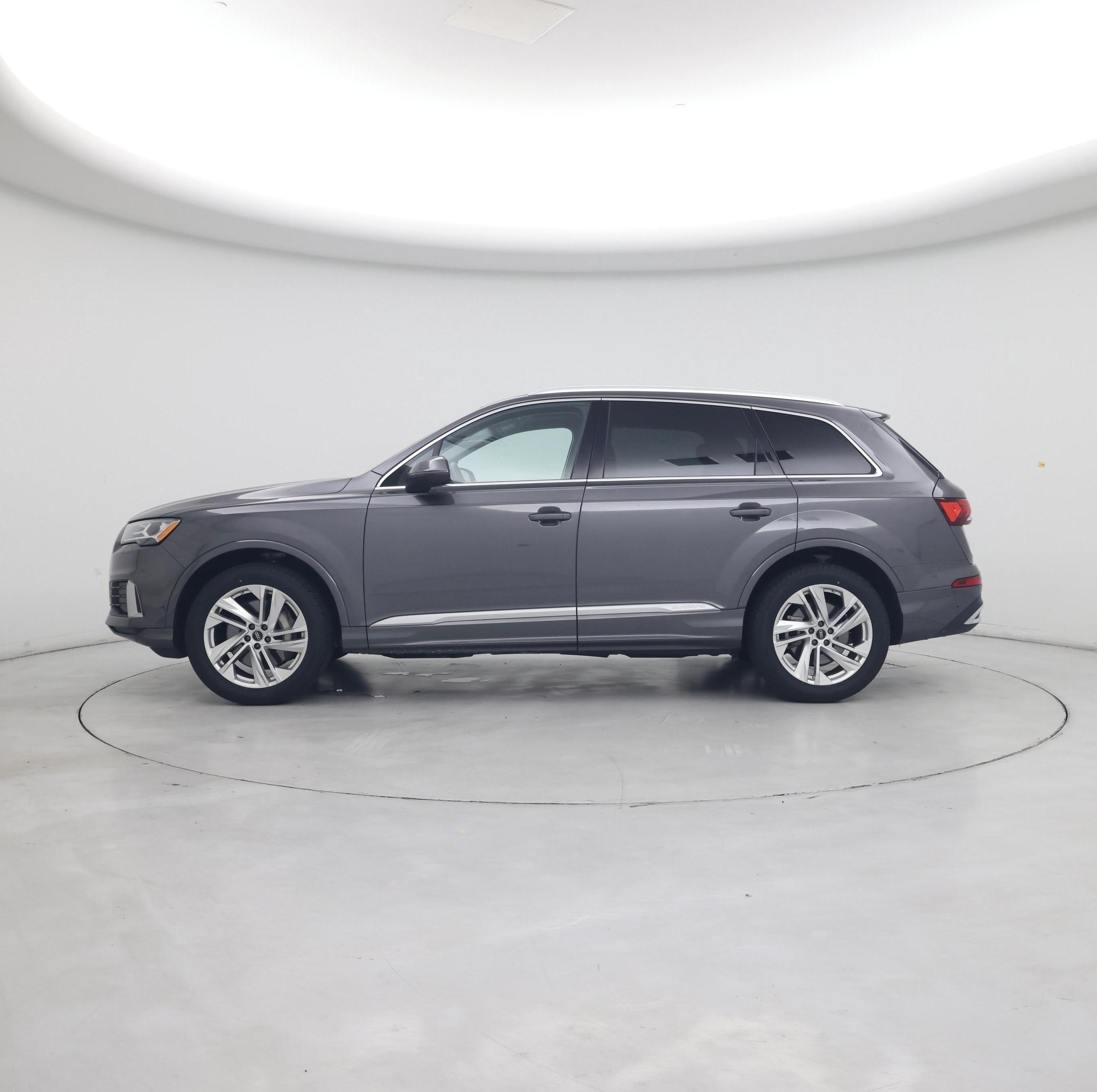 Thumbnail: 2023 Audi Q7 - 3