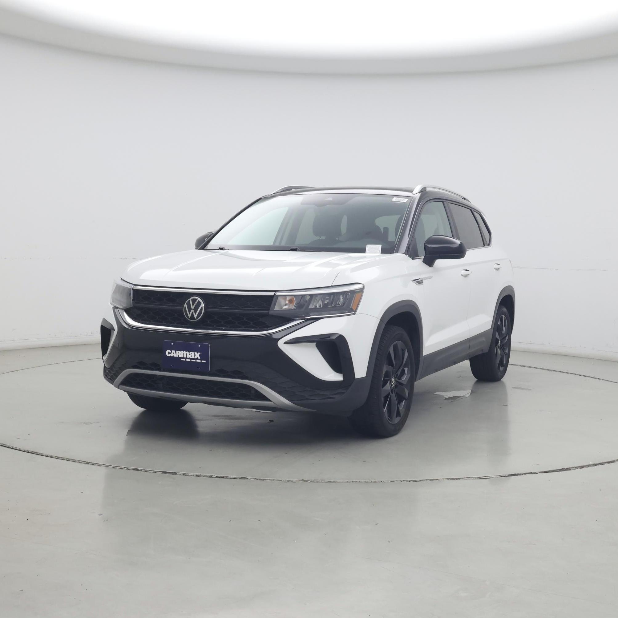 Thumbnail: 2023 Volkswagen Taos - 4