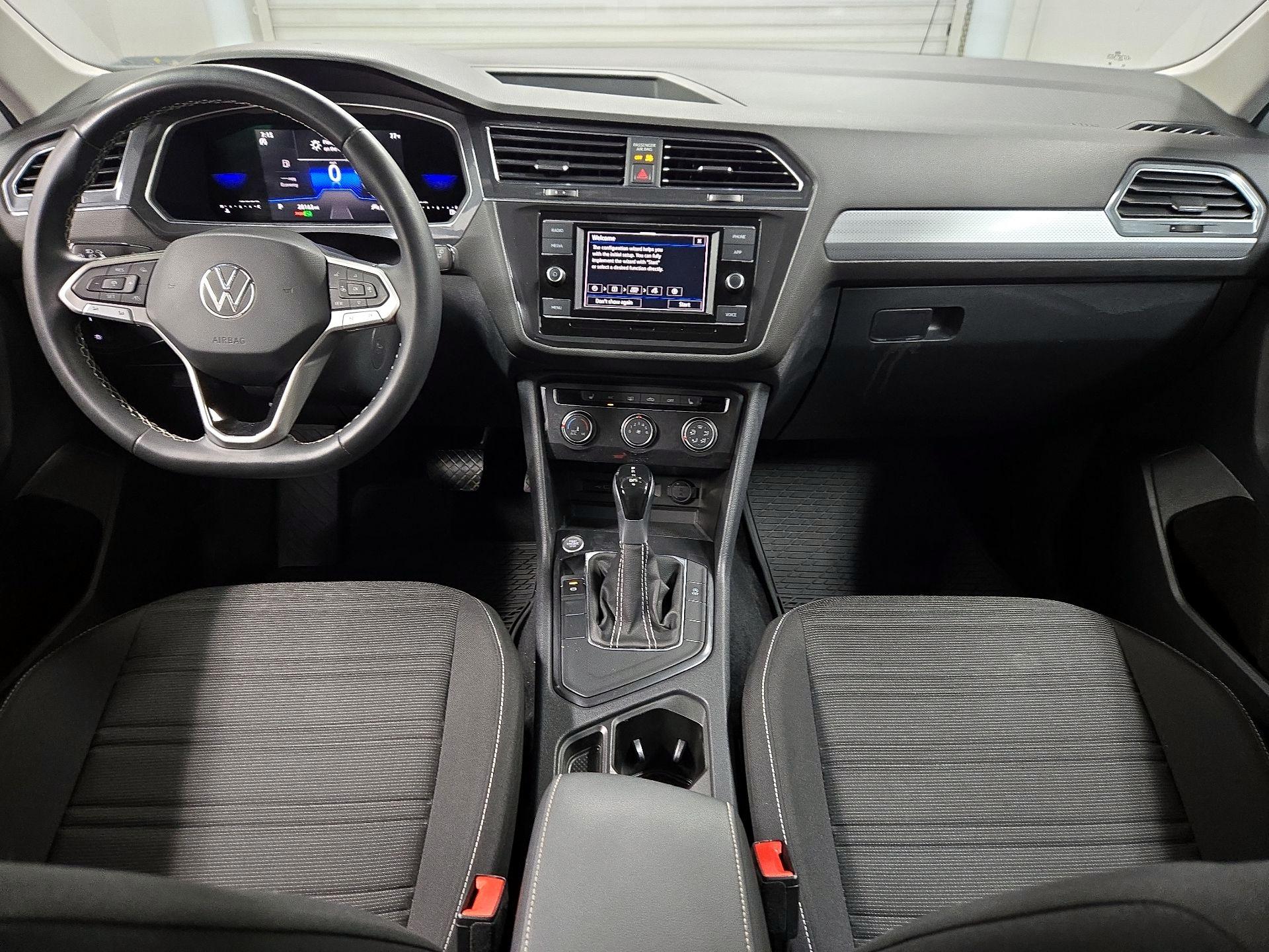 Thumbnail: 2023 Volkswagen Tiguan - 9
