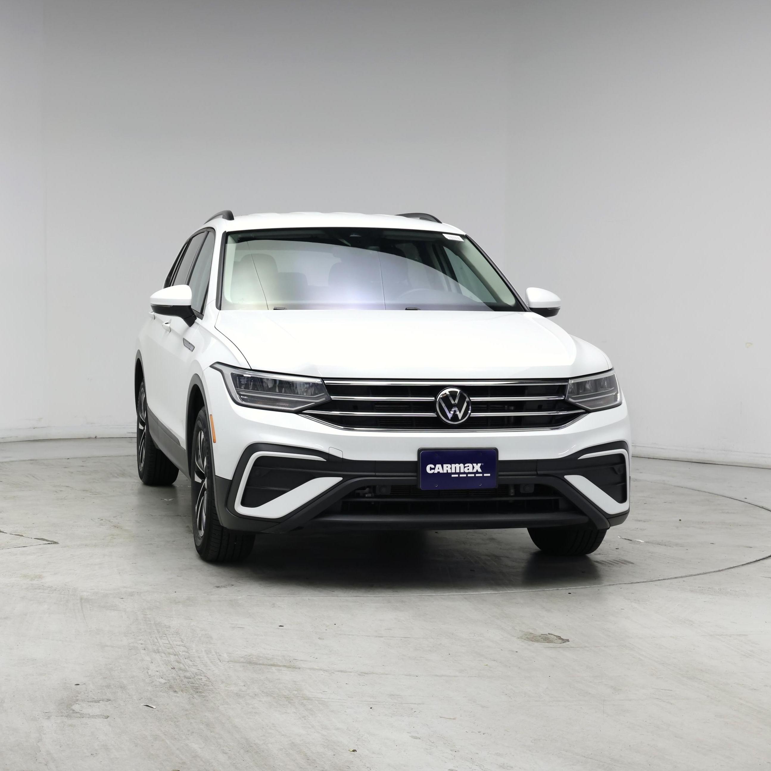 Thumbnail: 2023 Volkswagen Tiguan - 5