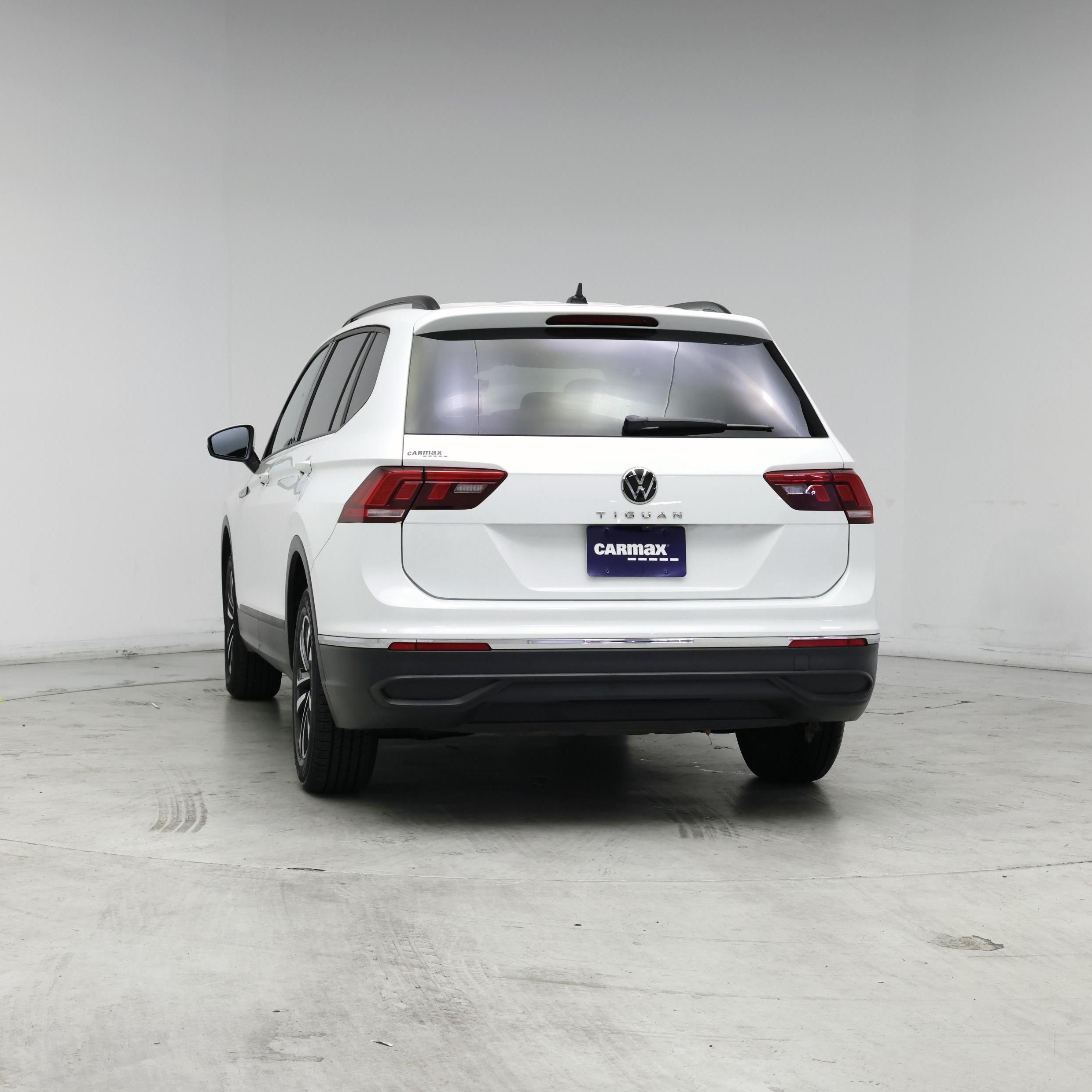 Thumbnail: 2023 Volkswagen Tiguan - 6