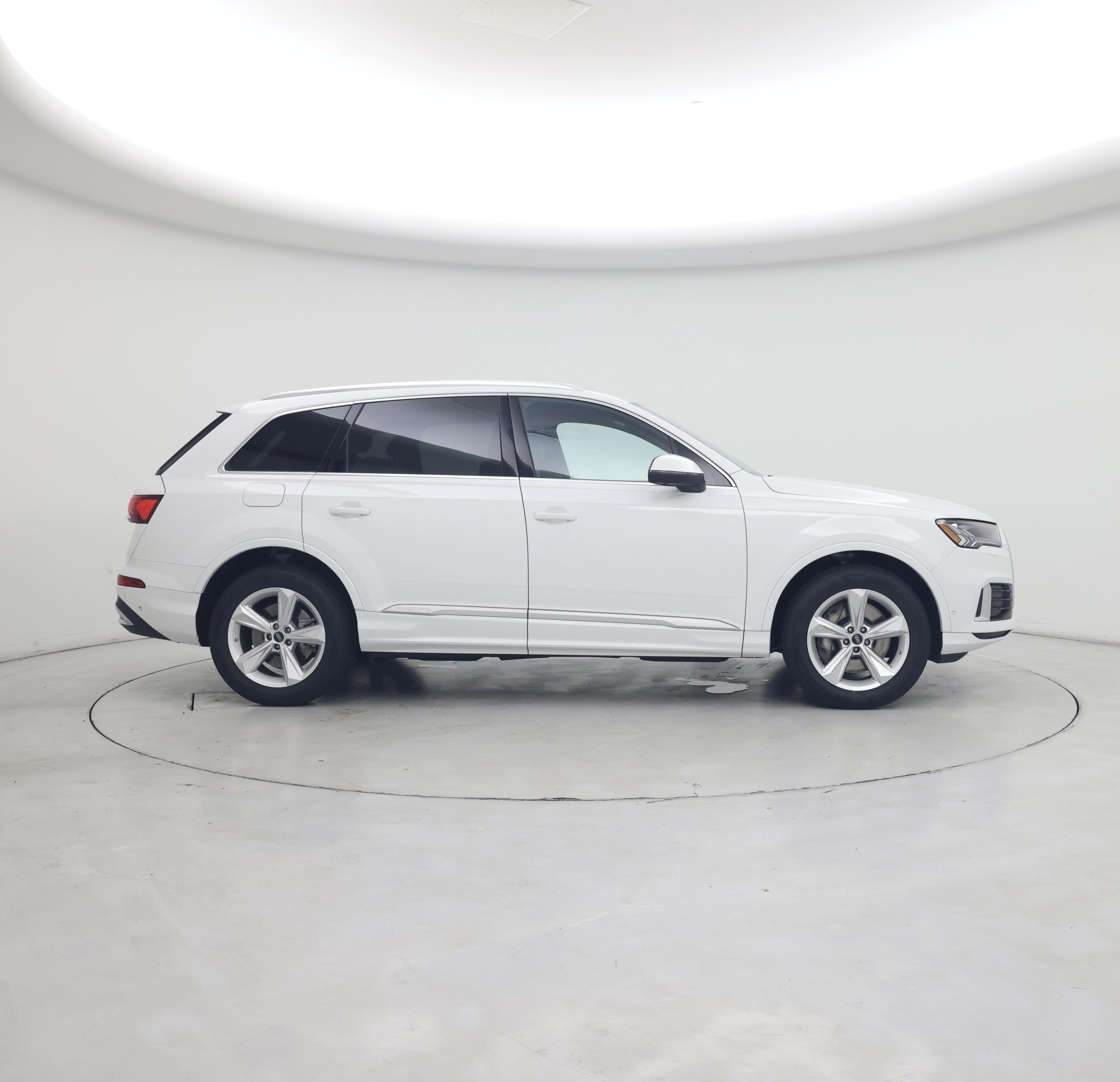 Thumbnail: 2023 Audi Q7 - 7