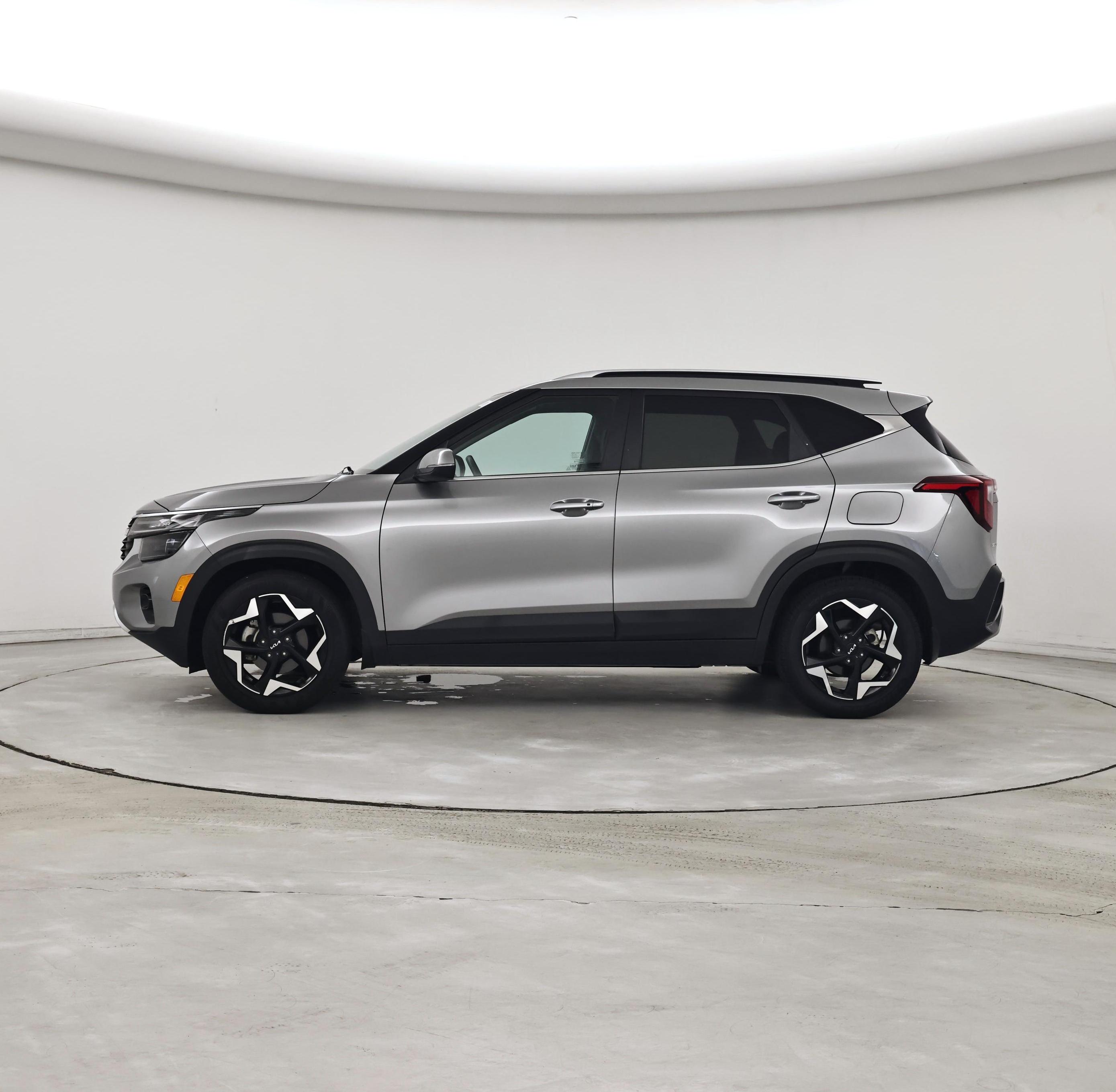 Thumbnail: 2024 Kia Seltos - 3