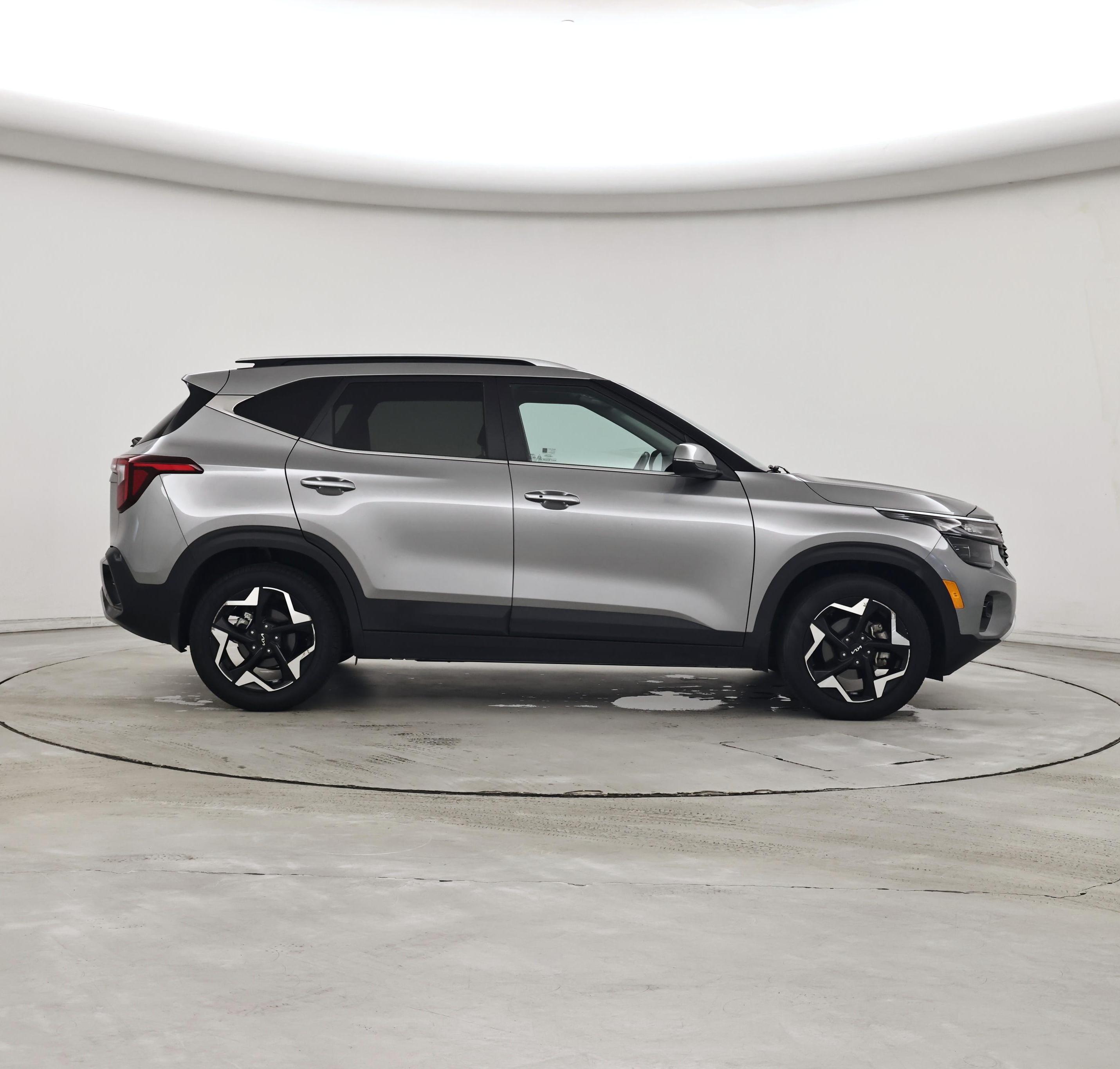 Thumbnail: 2024 Kia Seltos - 7