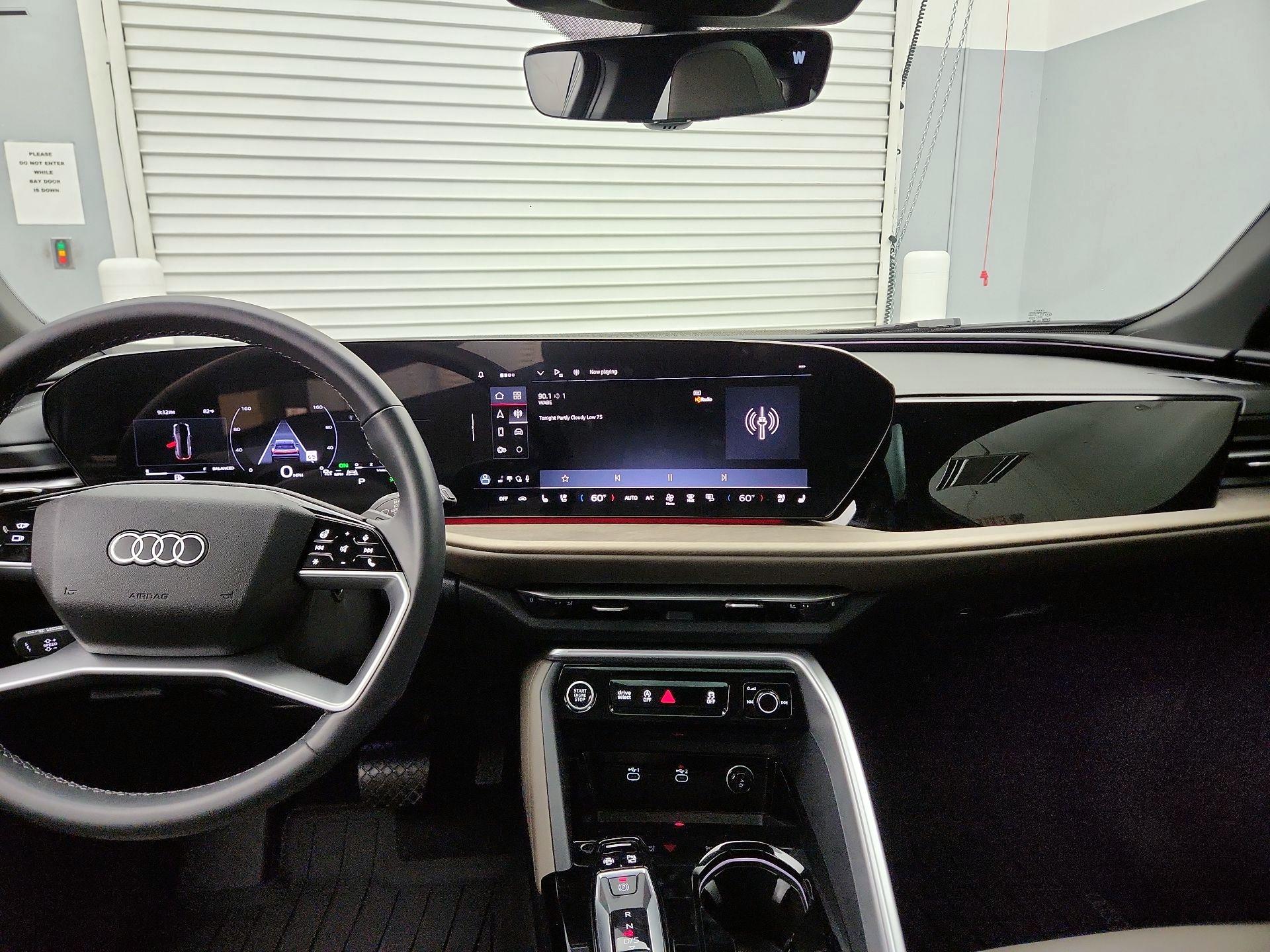 Thumbnail: 2025 Audi Q5 - 9