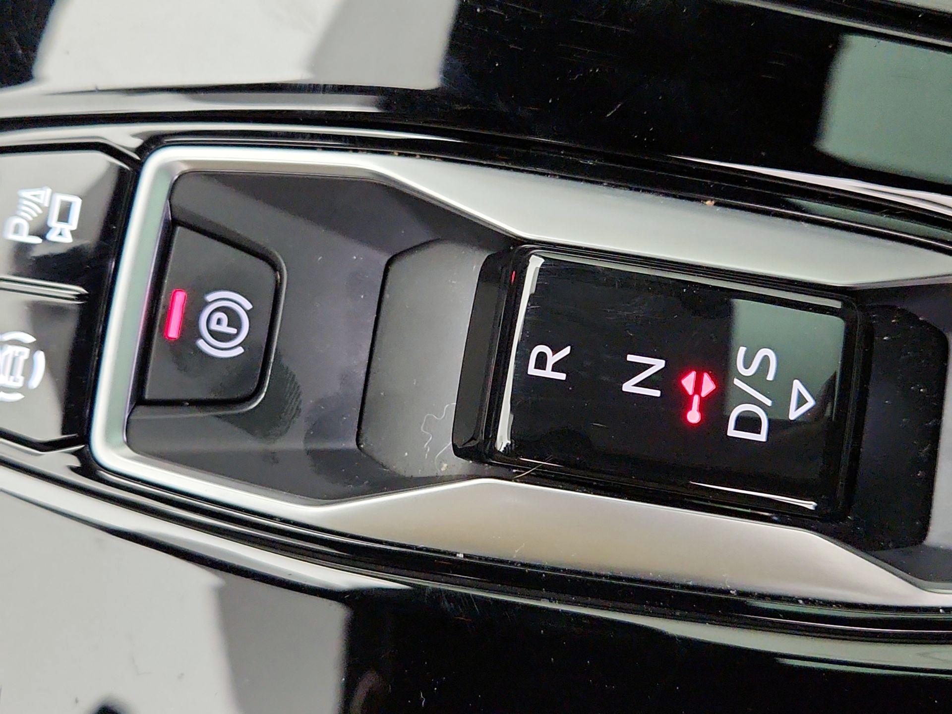 Thumbnail: 2025 Audi Q5 - 16