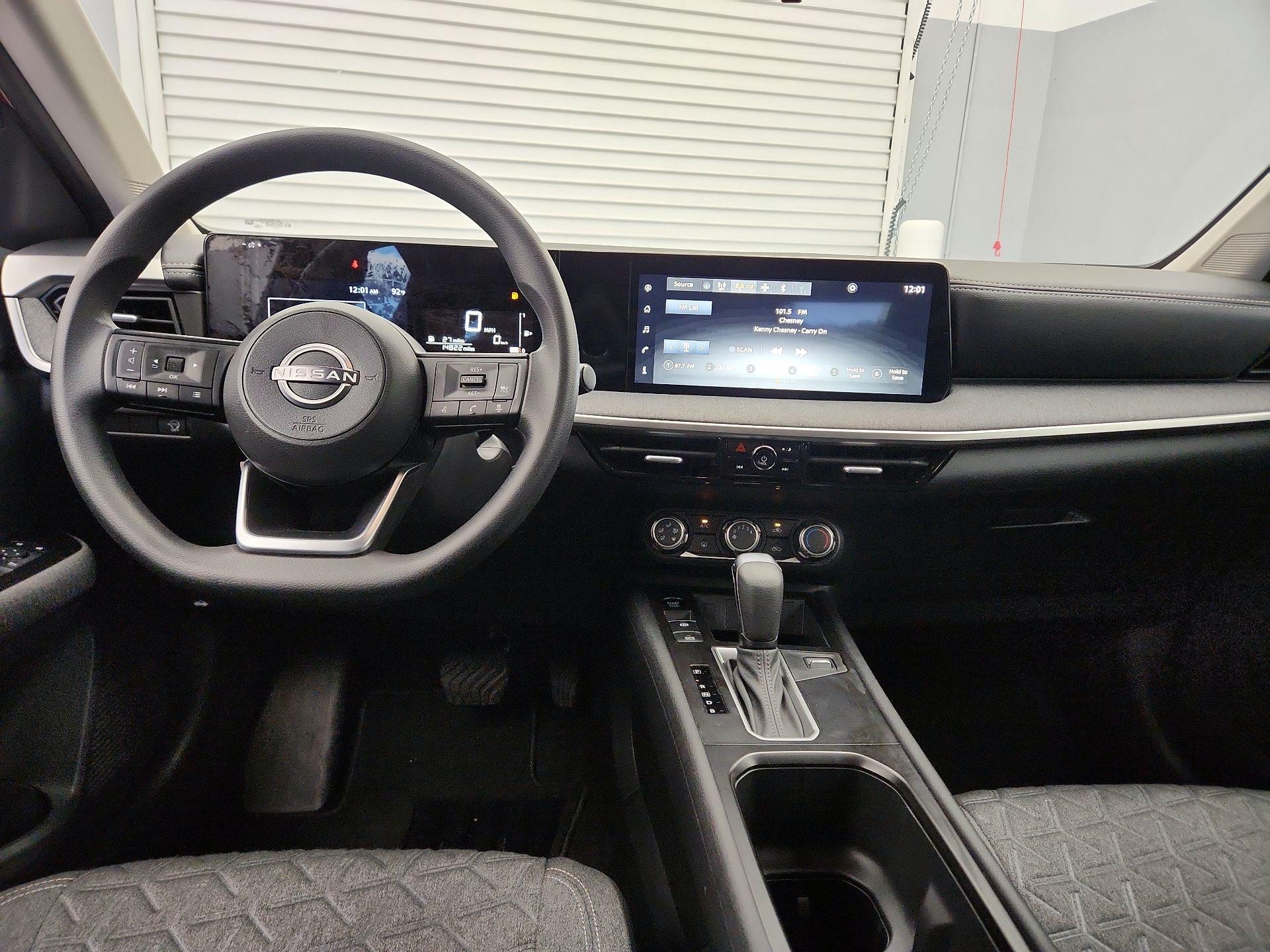 Thumbnail: 2025 Nissan Kicks - 9
