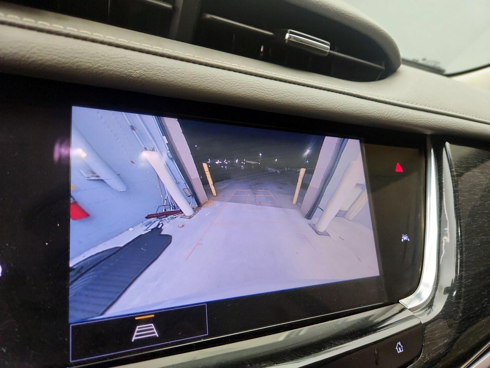 Thumbnail: 2023 Cadillac XT6 - 14
