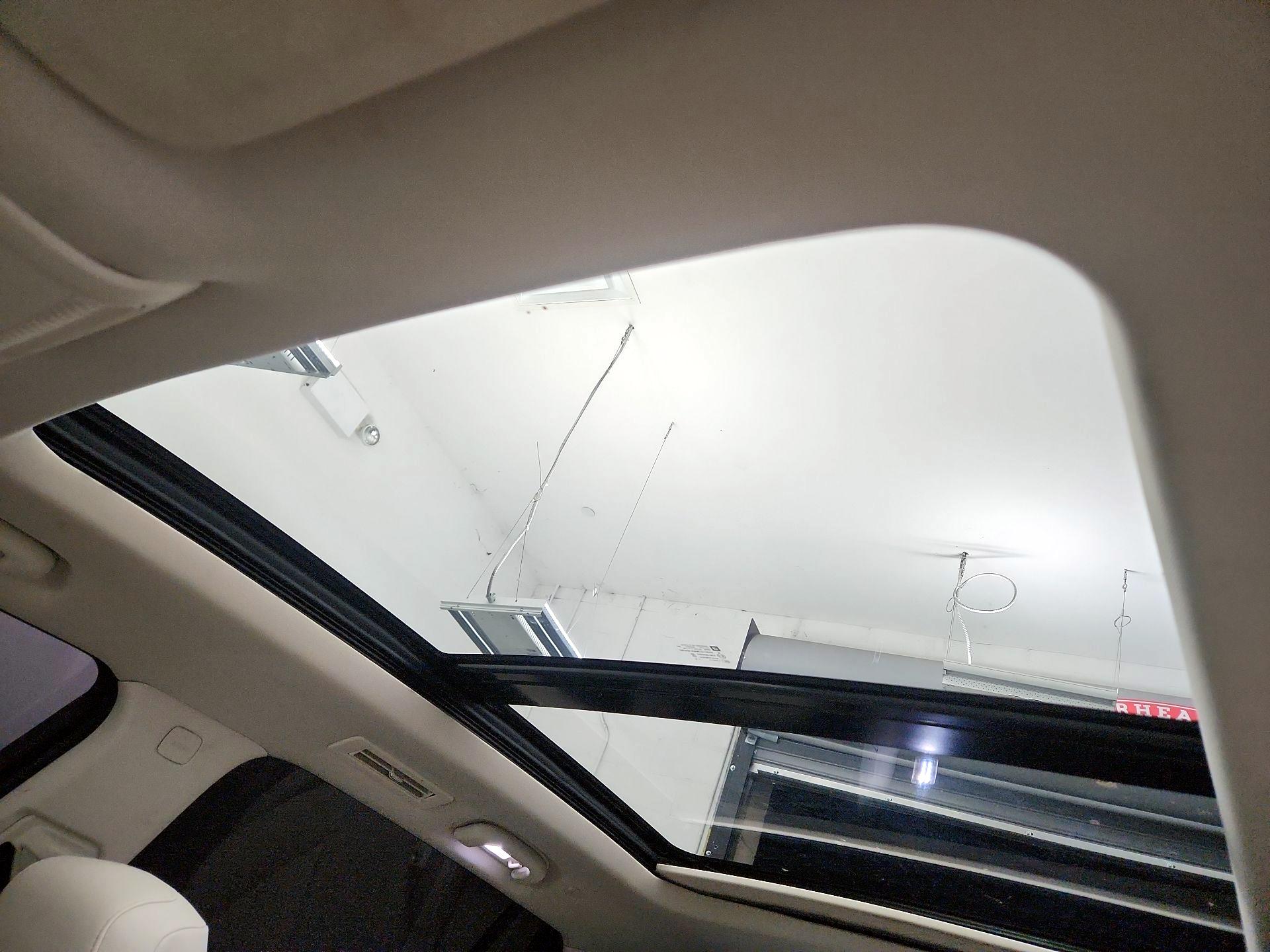 Thumbnail: 2023 Cadillac XT6 - 18