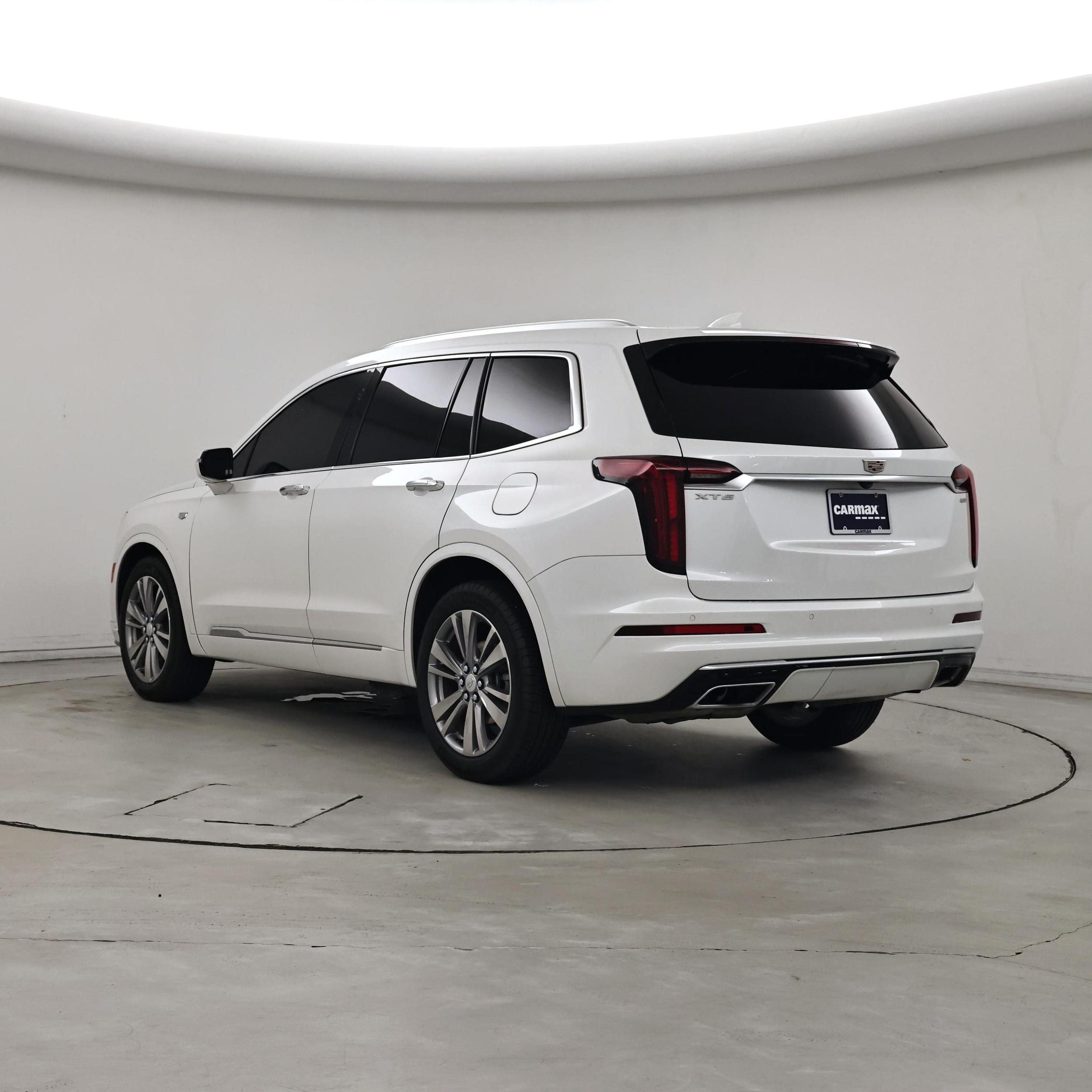 Thumbnail: 2023 Cadillac XT6 - 2