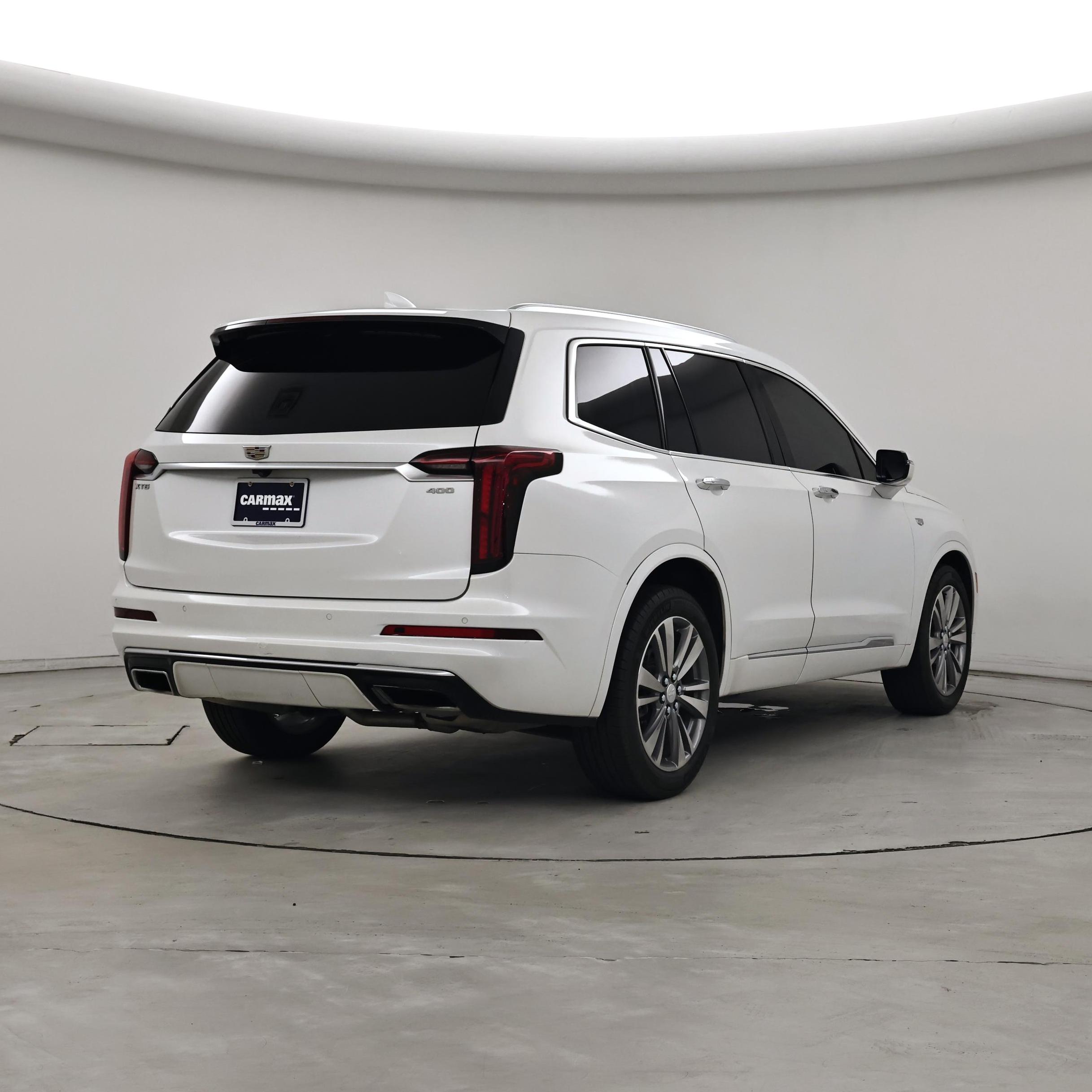 Thumbnail: 2023 Cadillac XT6 - 8