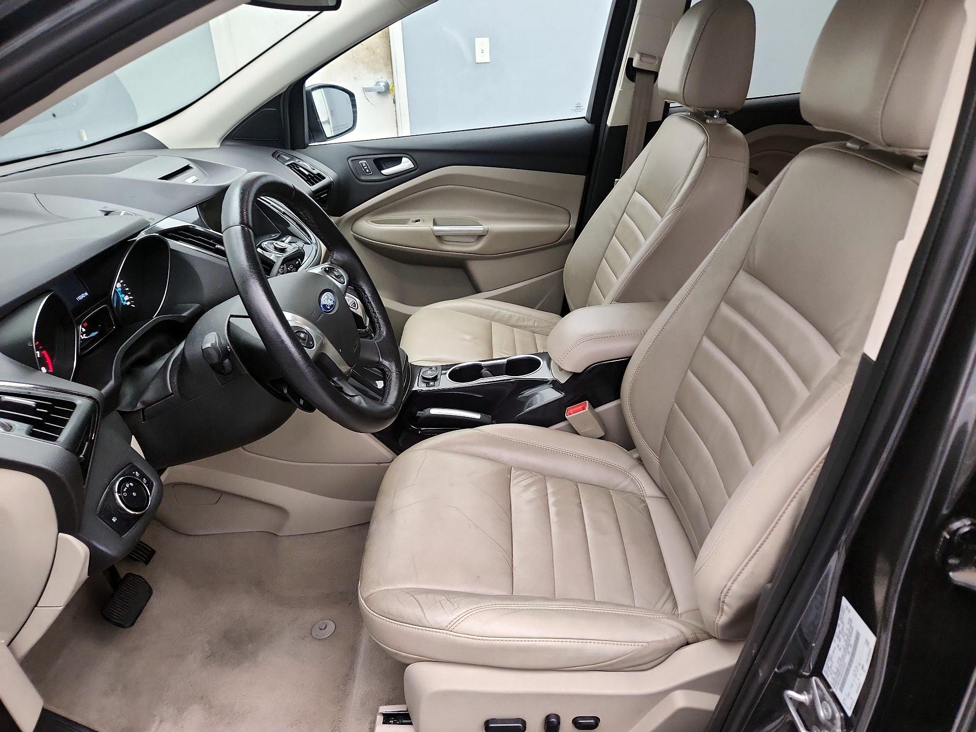Thumbnail: 2015 Ford Escape - 11
