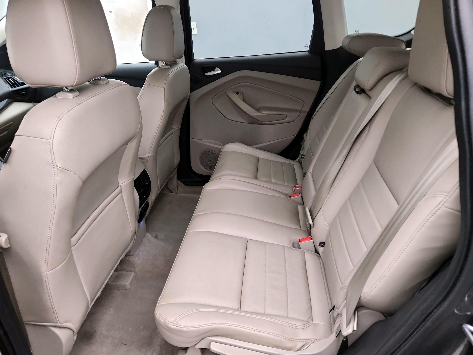 Thumbnail: 2015 Ford Escape - 19