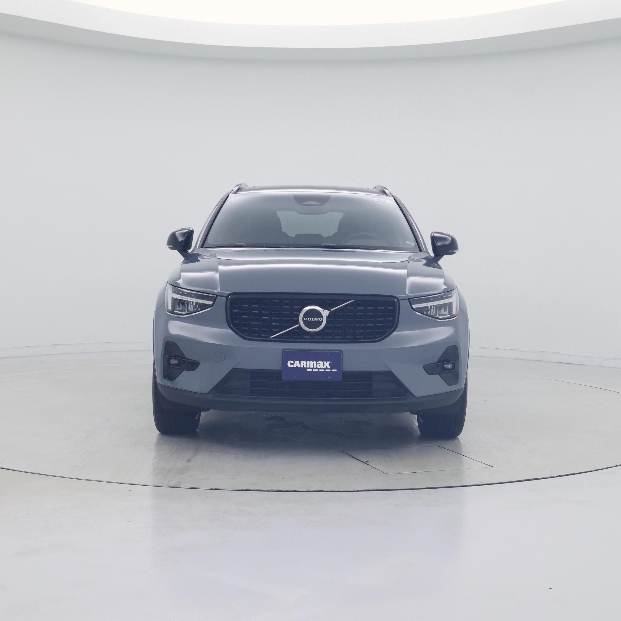 Thumbnail: 2023 Volvo XC40 - 5