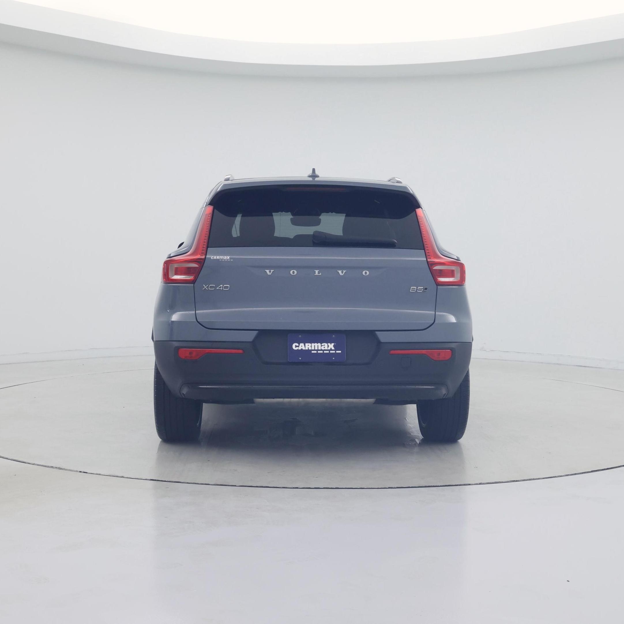 Thumbnail: 2023 Volvo XC40 - 6