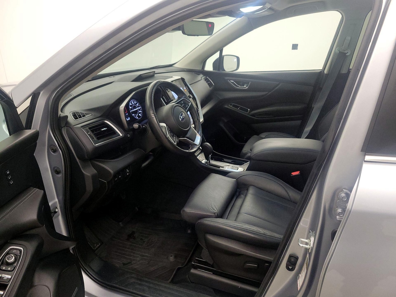 2023 Subaru Ascent Limited - Photo 10