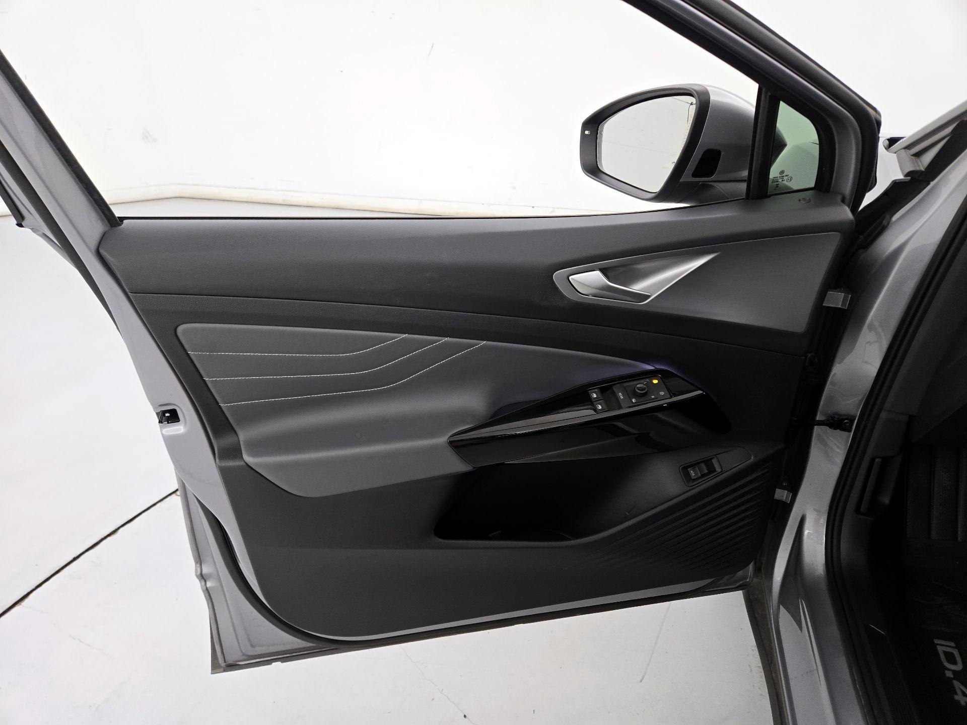 Thumbnail: 2023 Volkswagen ID.4 - 12