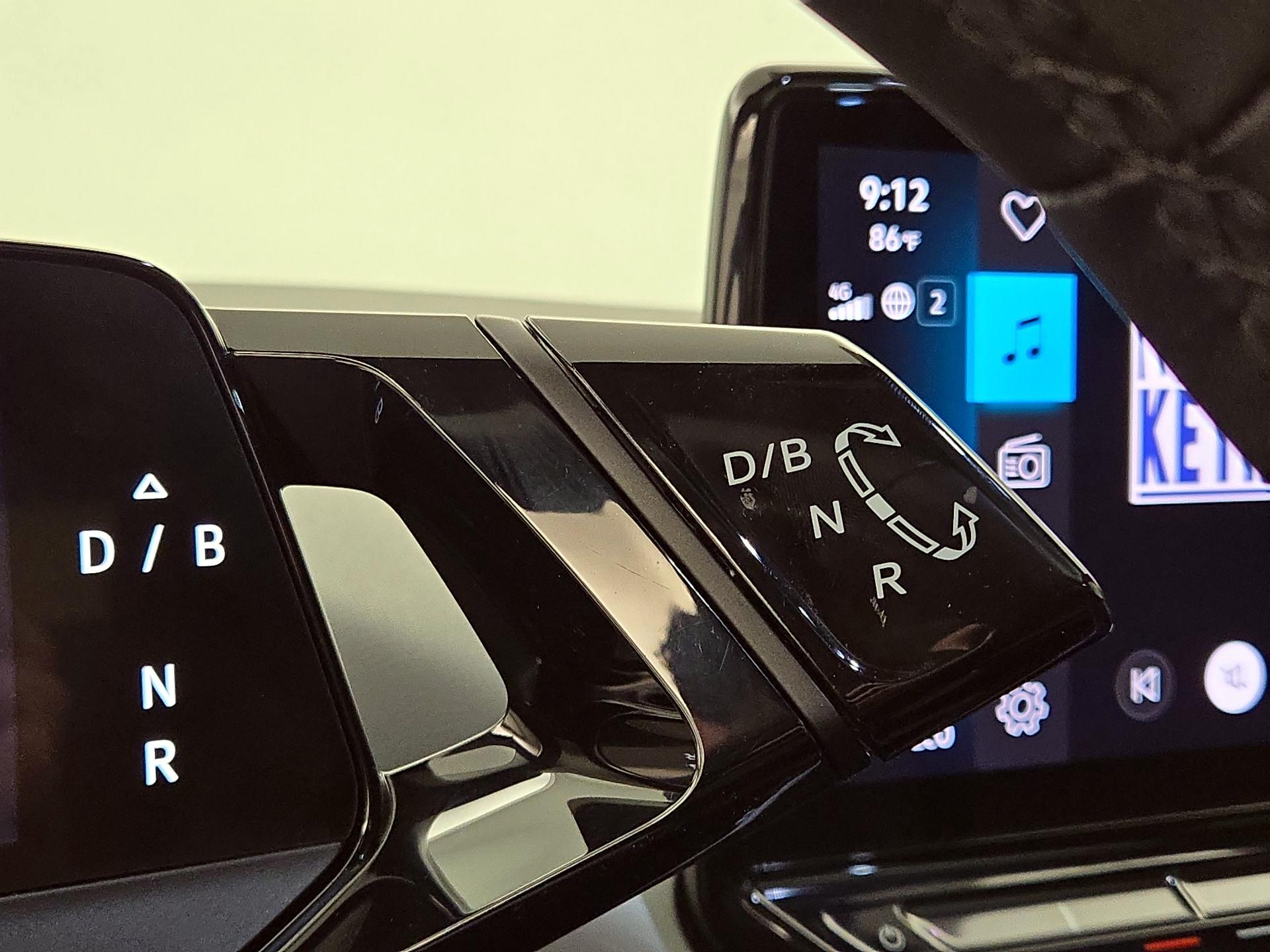 Thumbnail: 2023 Volkswagen ID.4 - 18