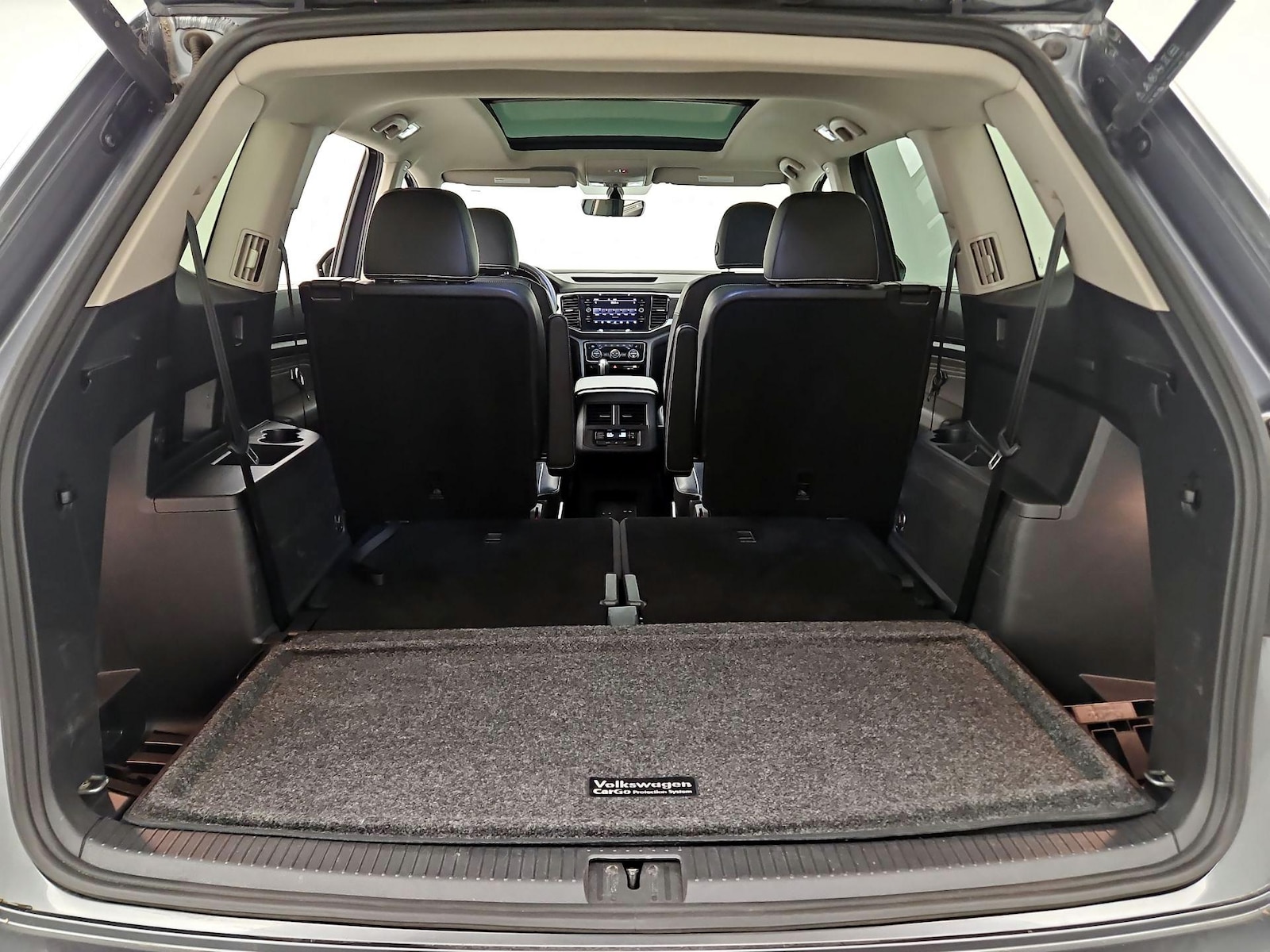 2023 Volkswagen Atlas SE w/Tech - Photo 22