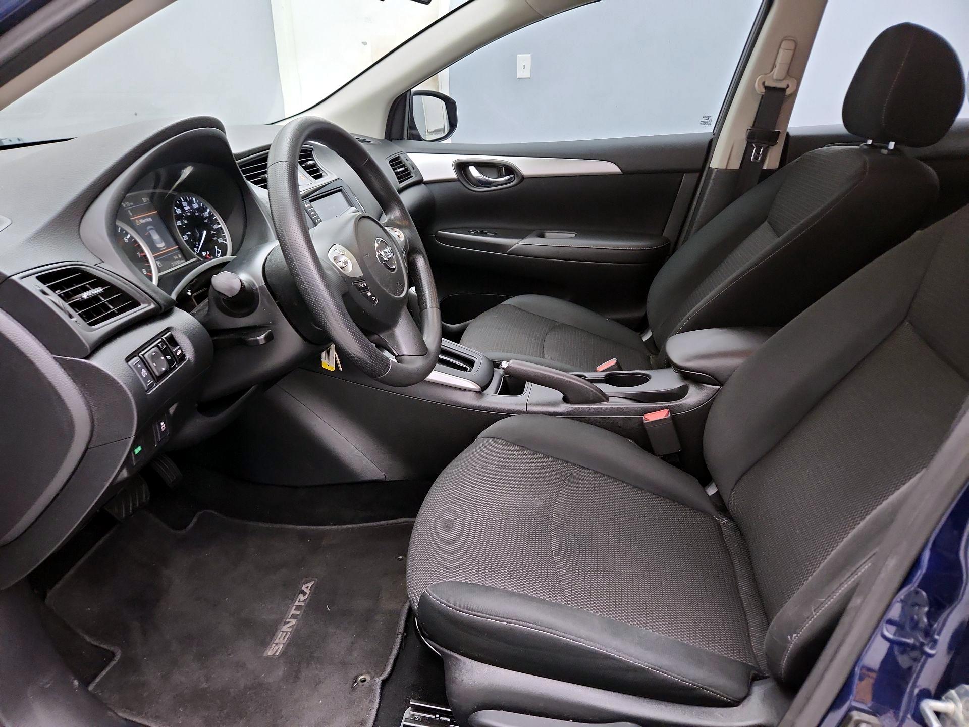 Thumbnail: 2019 Nissan Sentra - 11