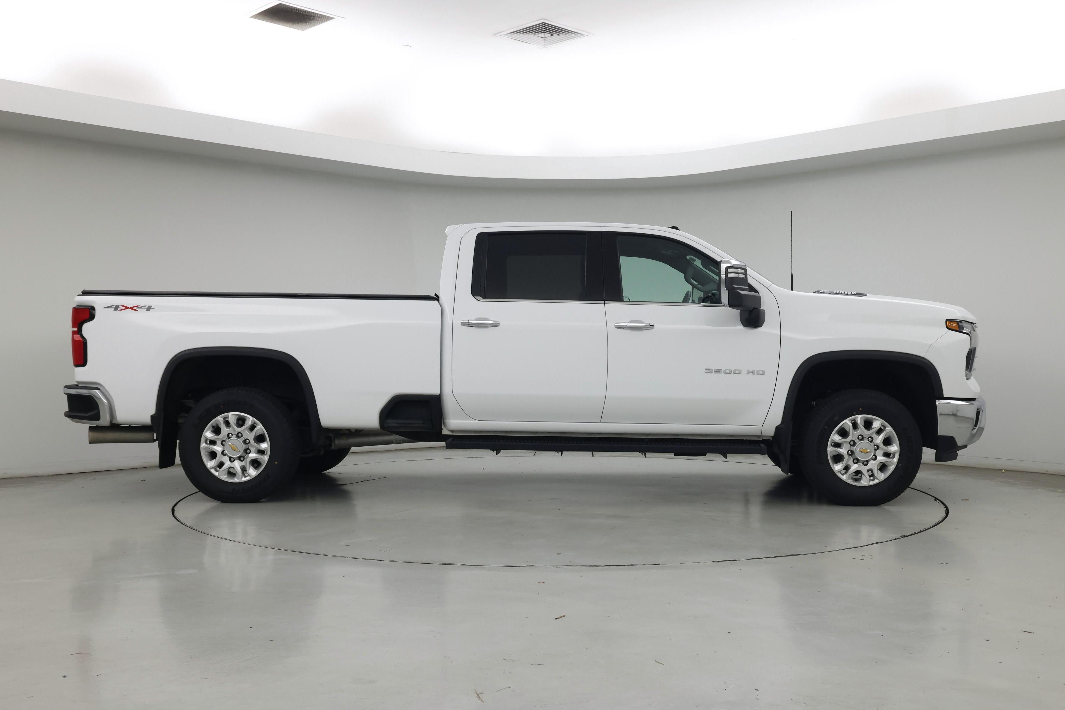 Thumbnail: 2024 Chevrolet Silverado 3500 - 7