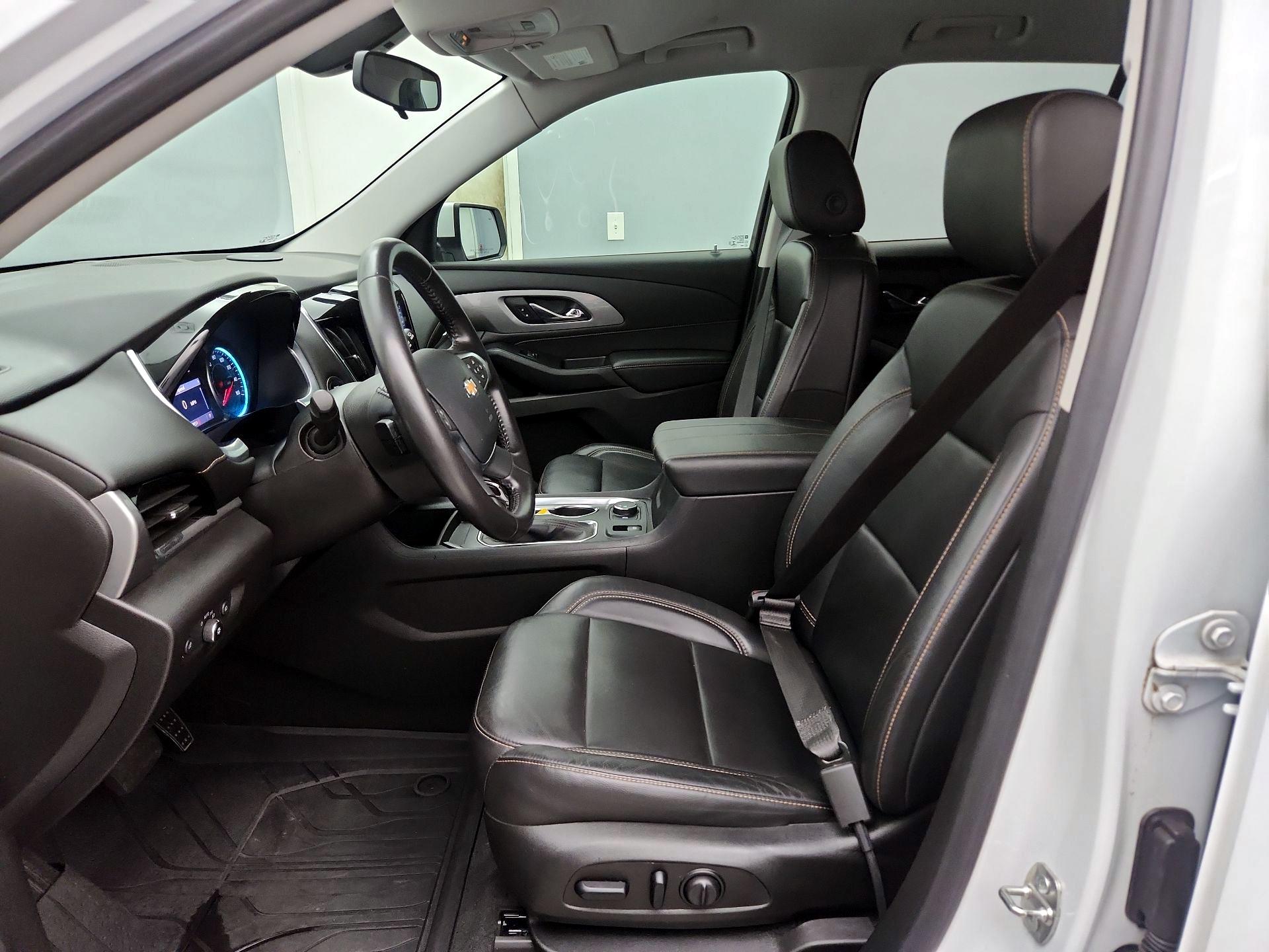 Thumbnail: 2021 Chevrolet Traverse - 11