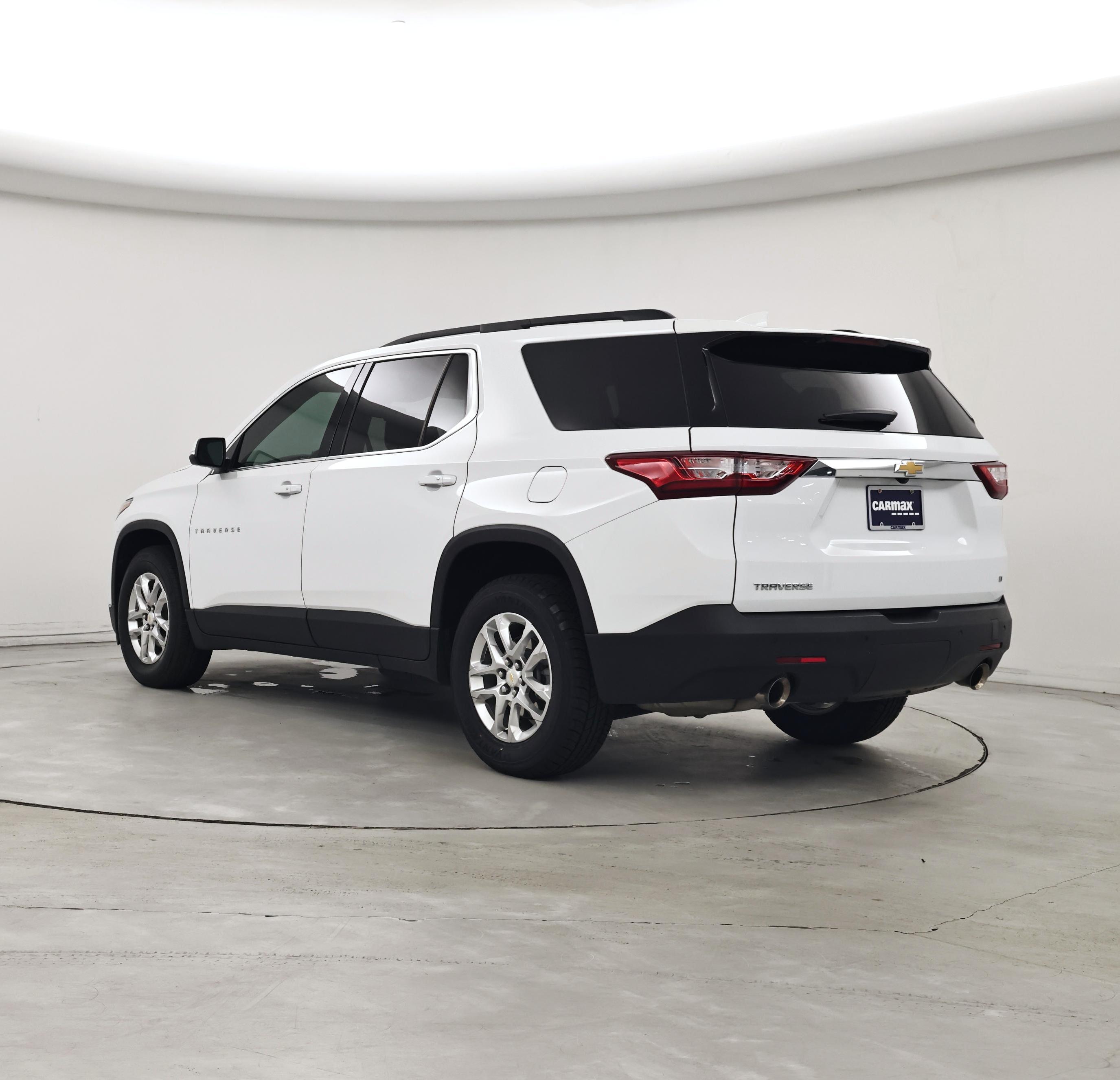 Thumbnail: 2021 Chevrolet Traverse - 2