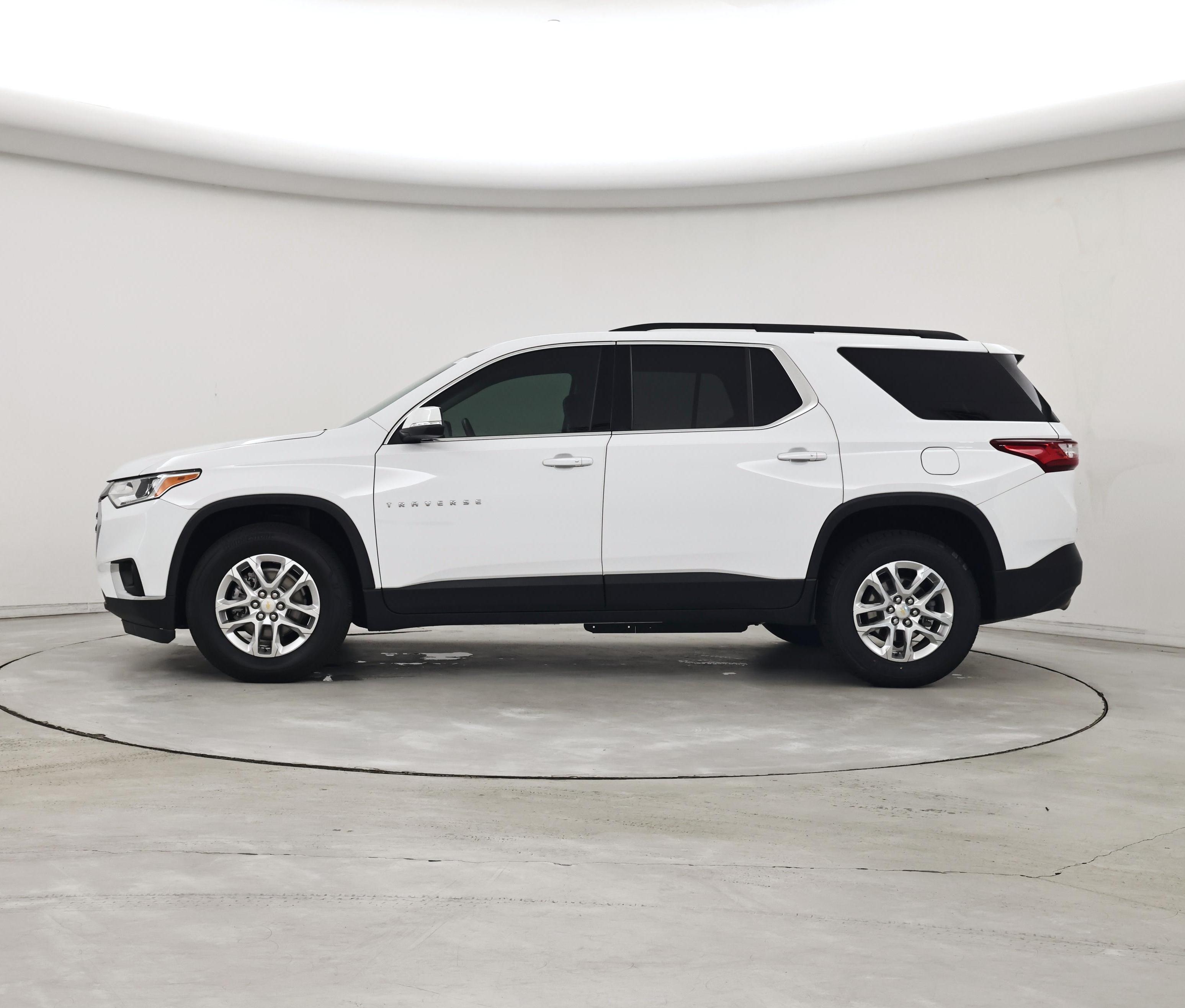 Thumbnail: 2021 Chevrolet Traverse - 3