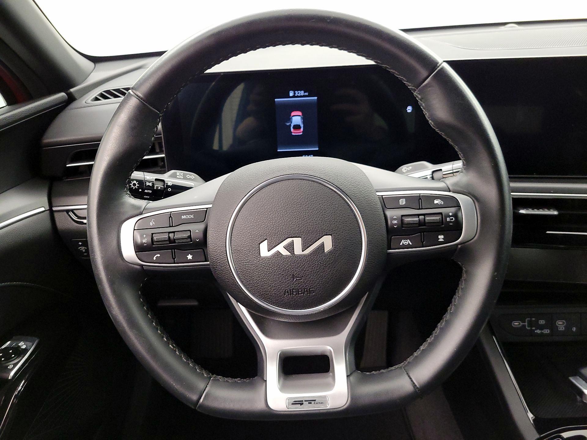 Thumbnail: 2025 Kia K5 - 10