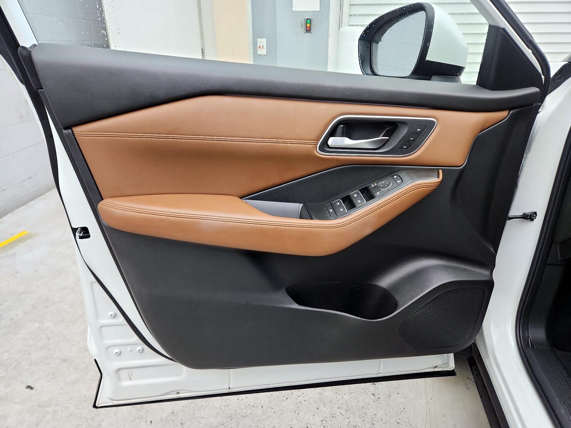 Thumbnail: 2026 Nissan Rogue - 12