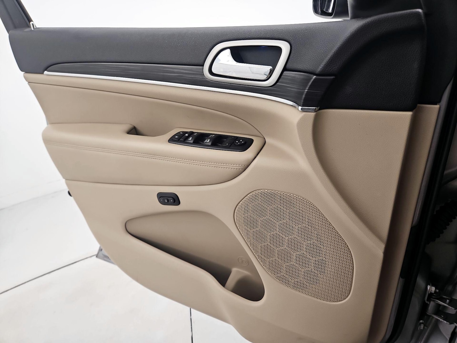2020 Jeep Grand Cherokee Limited - Photo 13