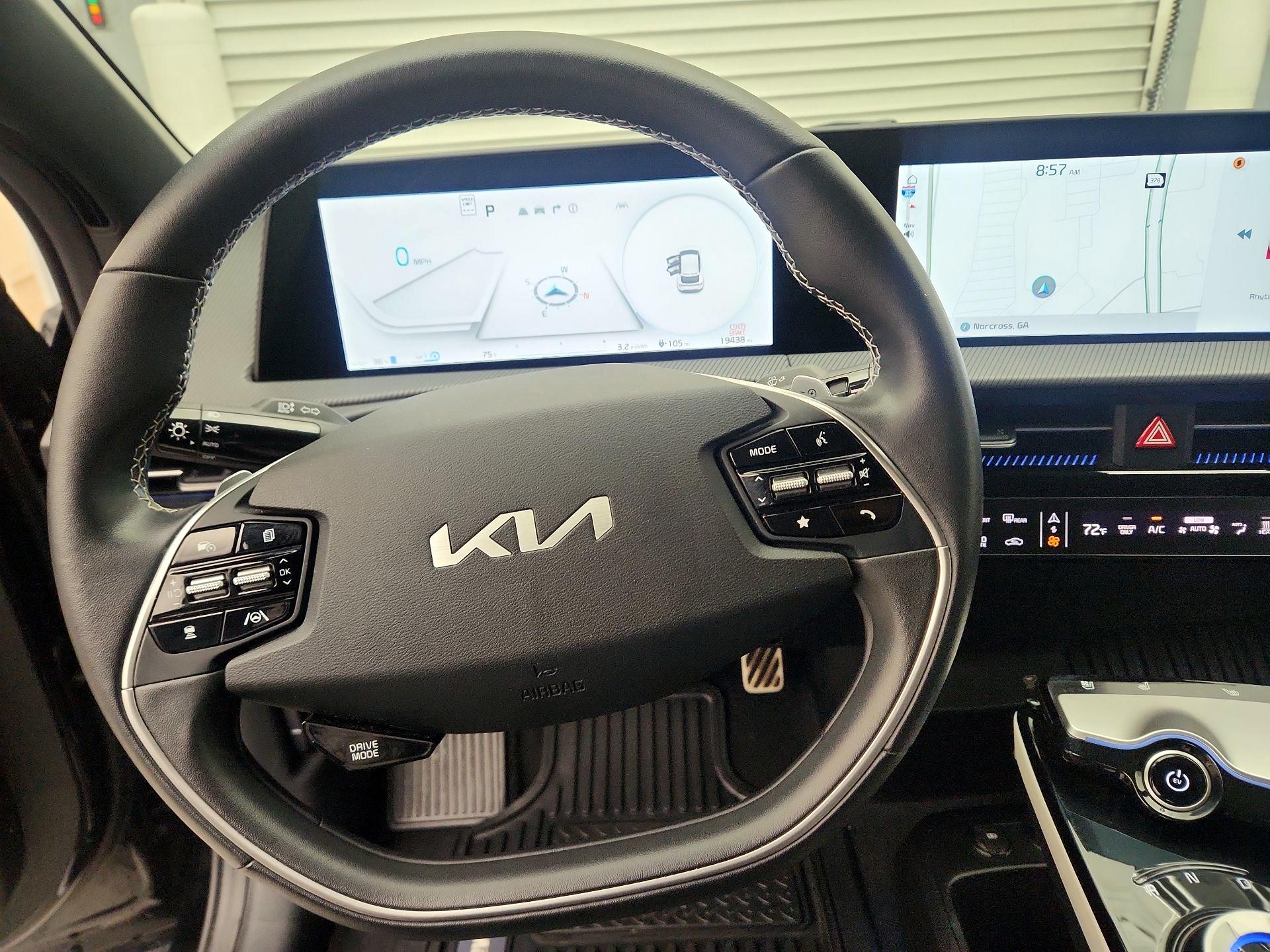 Thumbnail: 2024 Kia EV6 - 10